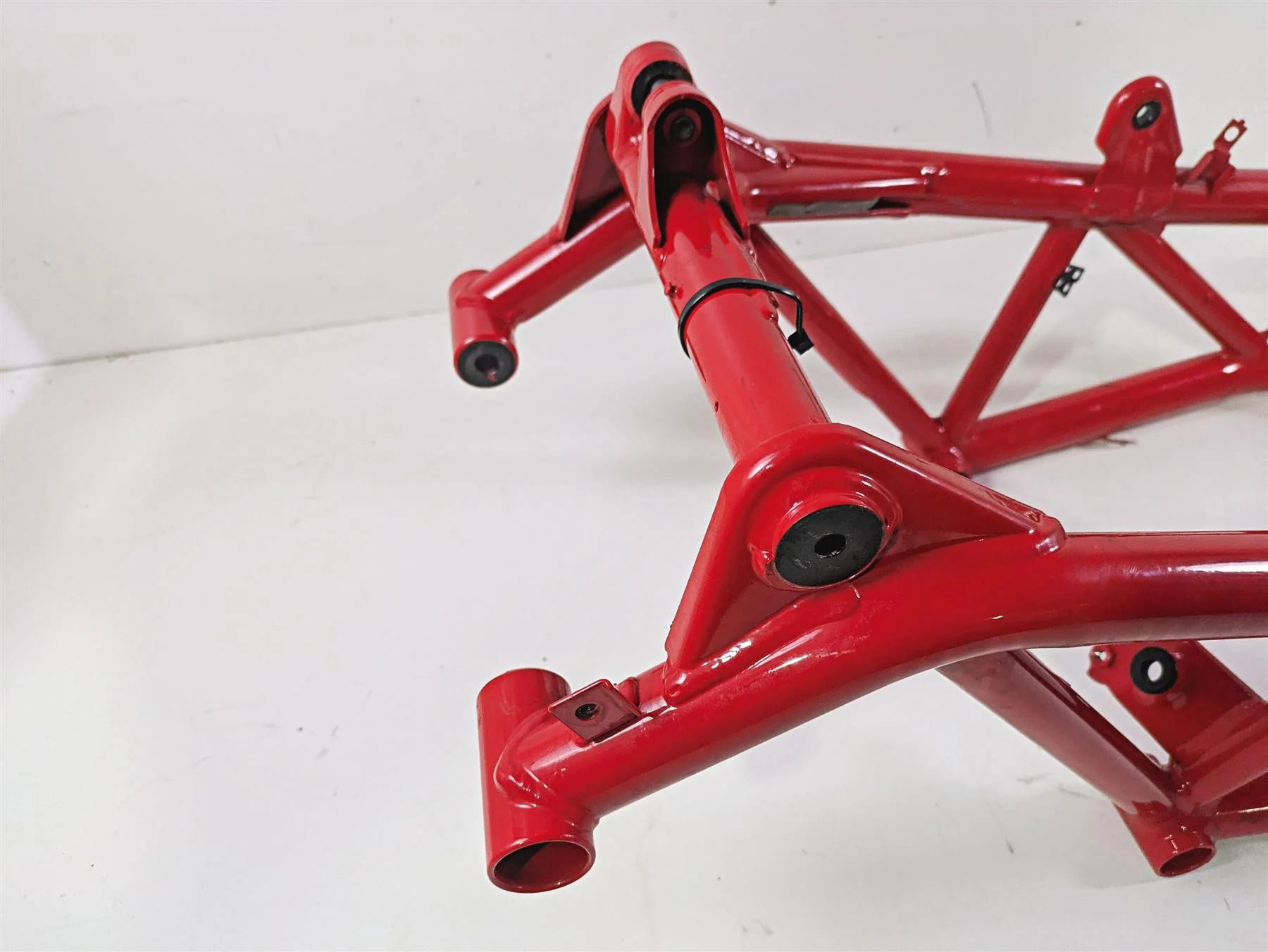 2013 Ducati Hypermotard 821 SP Straight Main Frame Chassis With Texas Salvage Title 470P7141EA - Image 4