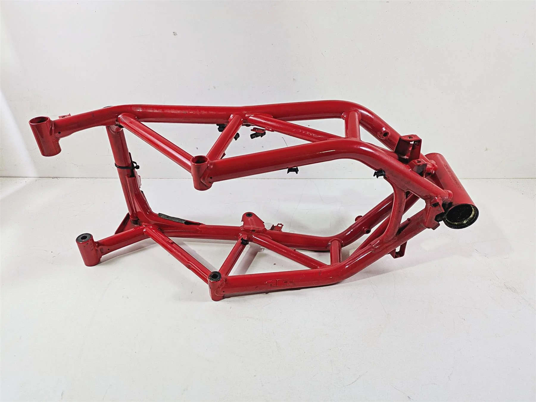 2013 Ducati Hypermotard 821 SP Straight Main Frame Chassis With Texas Salvage Title 470P7141EA - Image 7