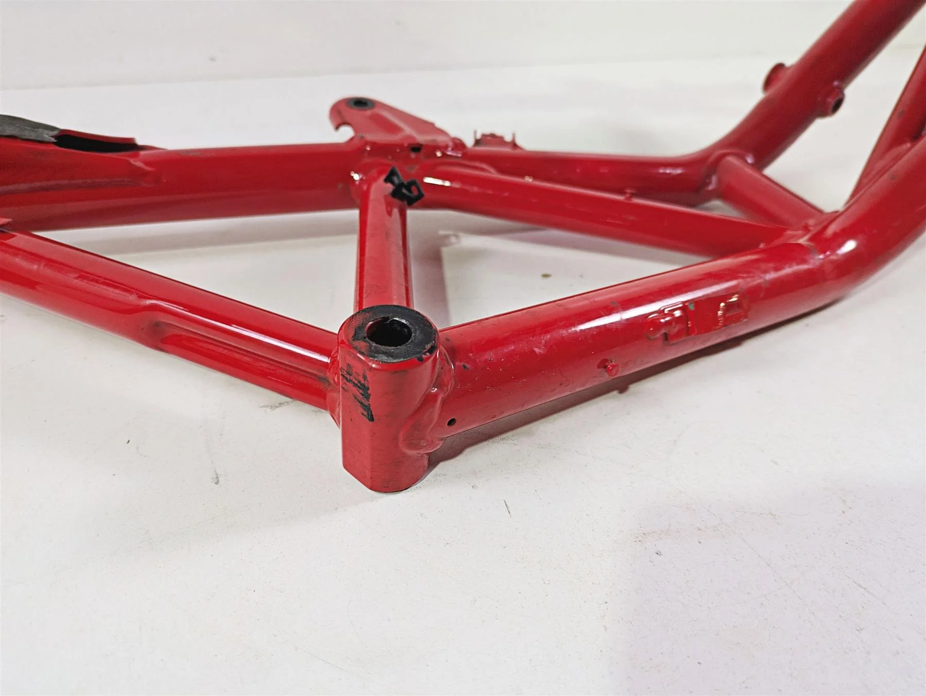 2013 Ducati Hypermotard 821 SP Straight Main Frame Chassis With Texas Salvage Title 470P7141EA - Image 8