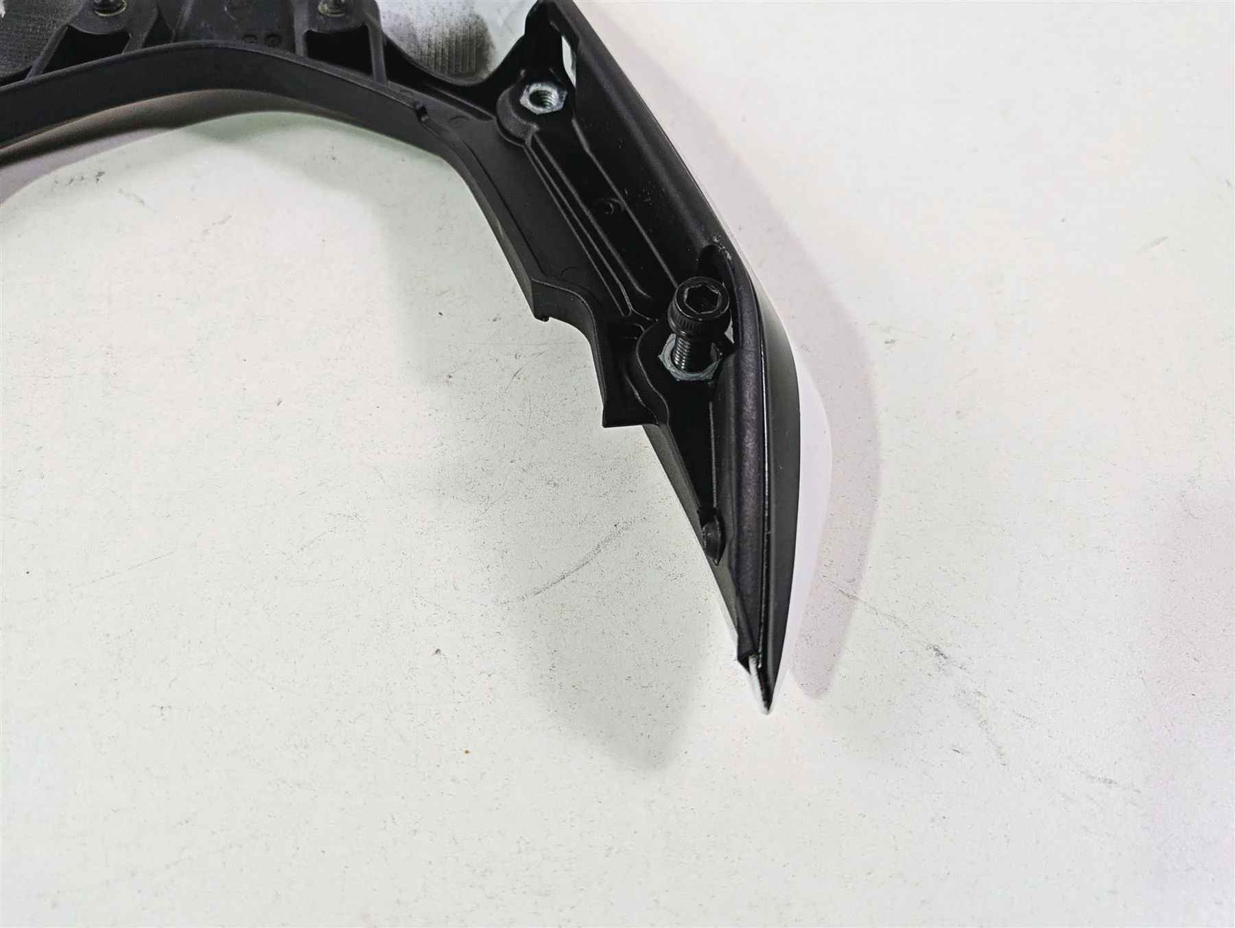 2013 Ducati Hypermotard 821 SP Tail Bracket Cover Fairing Set 48311741A - Image 11