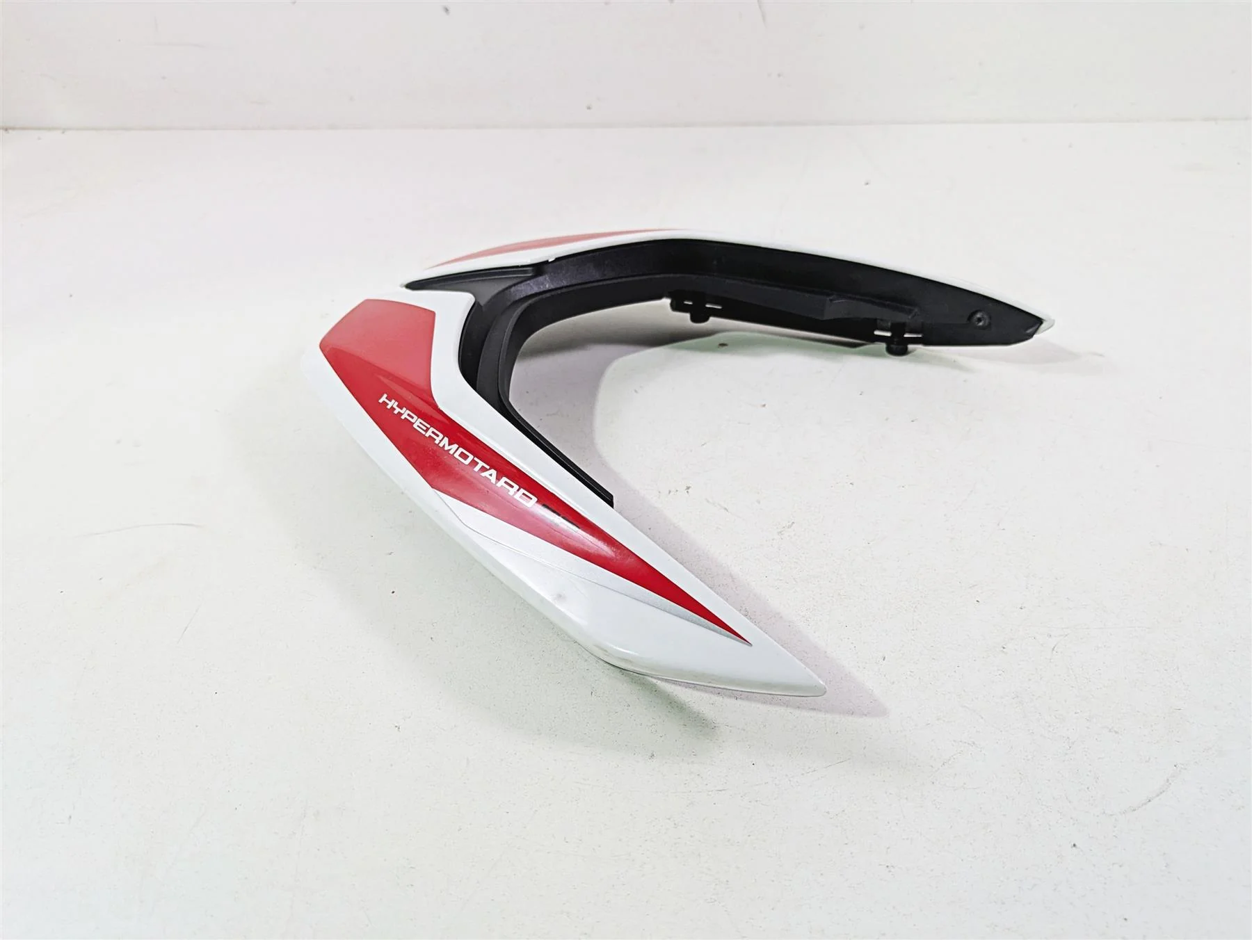 2013 Ducati Hypermotard 821 SP Tail Bracket Cover Fairing Set 48311741A - Image 12