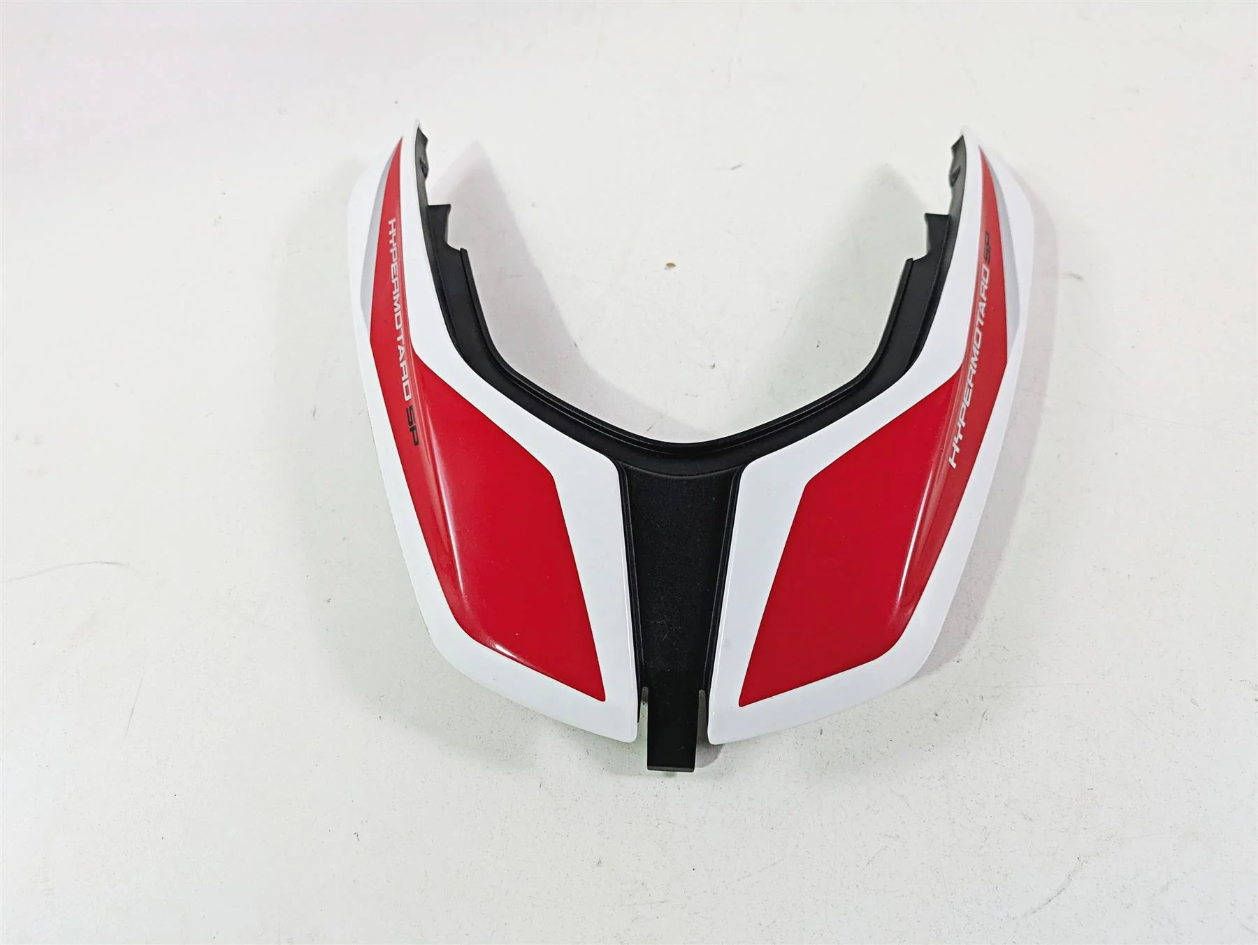 2013 Ducati Hypermotard 821 SP Tail Bracket Cover Fairing Set 48311741A - Image 3