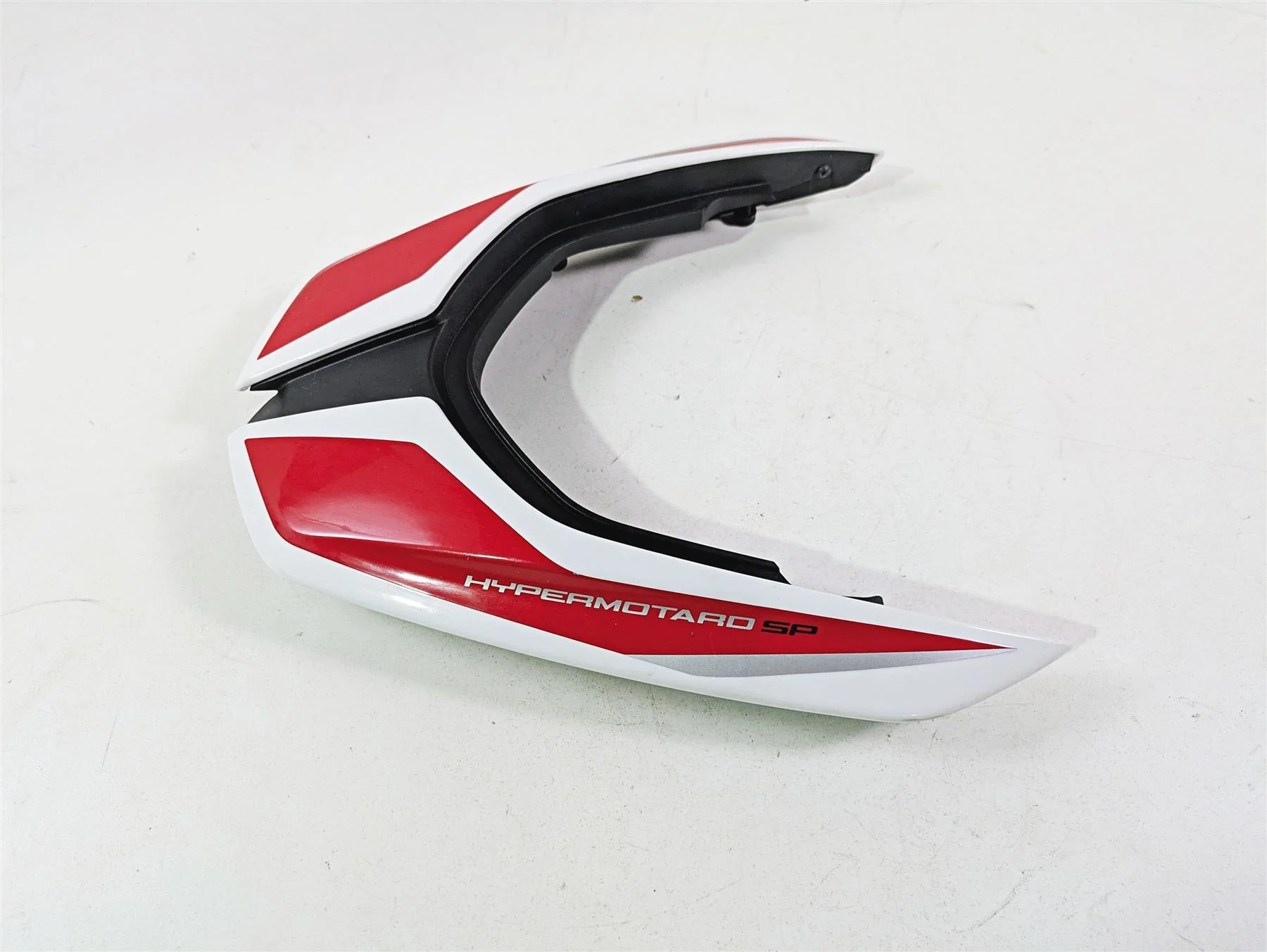 2013 Ducati Hypermotard 821 SP Tail Bracket Cover Fairing Set 48311741A - Image 4