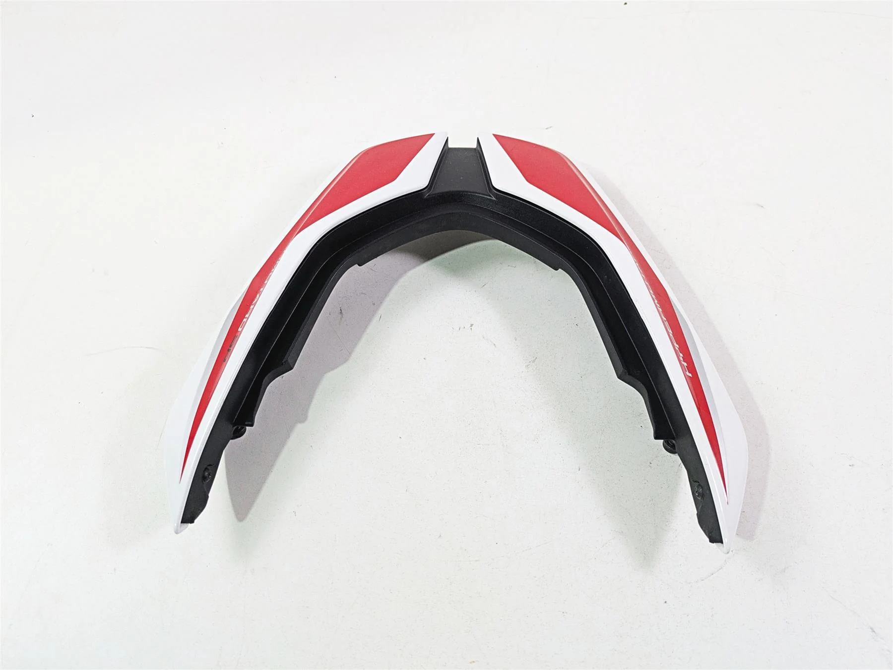 2013 Ducati Hypermotard 821 SP Tail Bracket Cover Fairing Set 48311741A - Image 5
