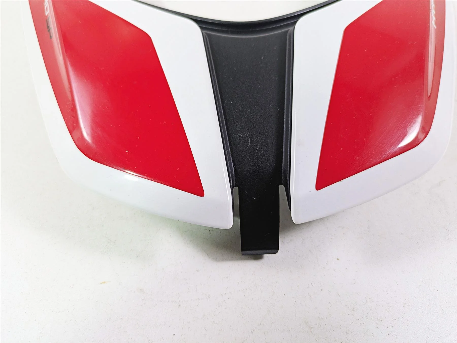2013 Ducati Hypermotard 821 SP Tail Bracket Cover Fairing Set 48311741A - Image 7