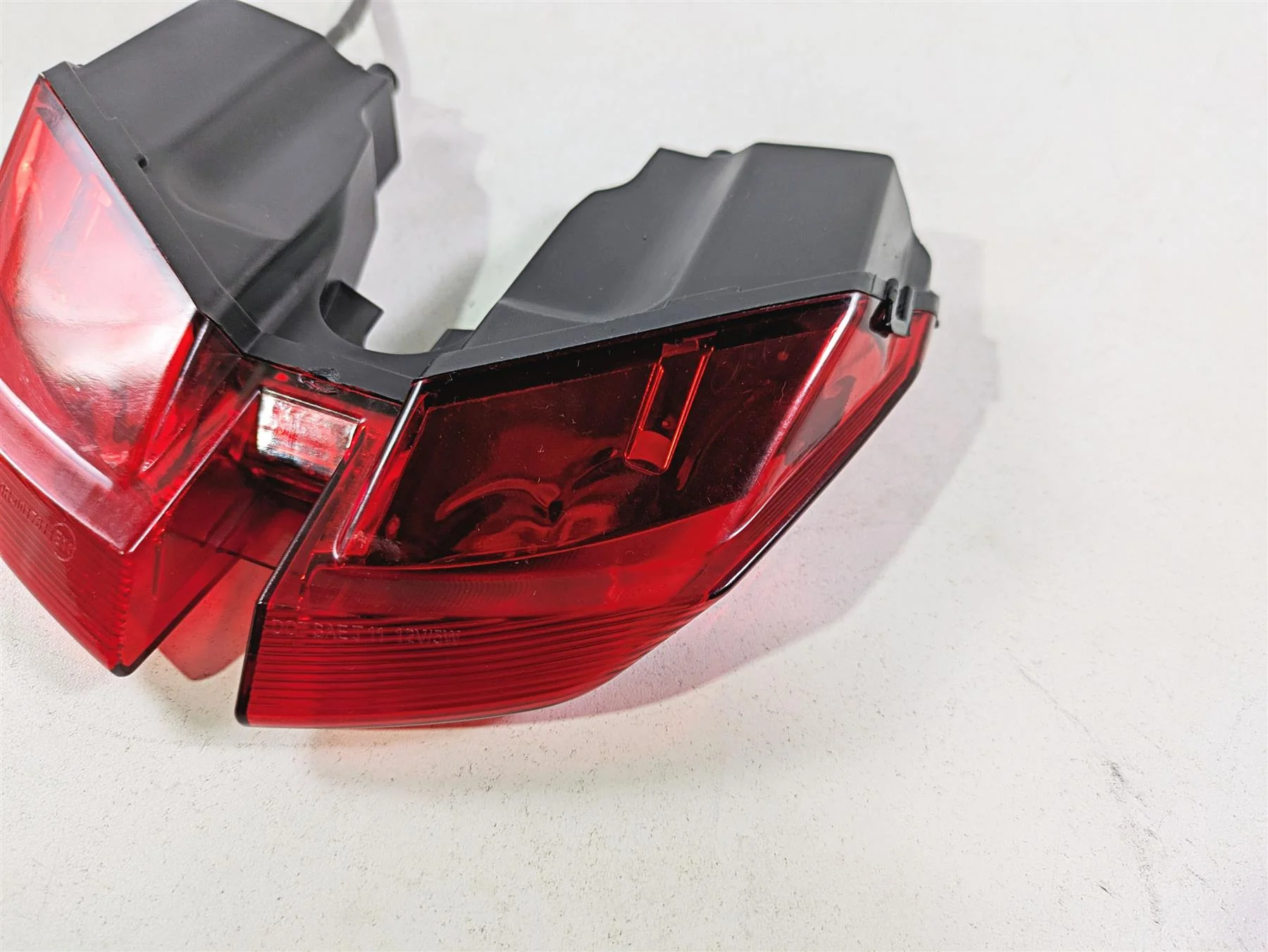 2013 Ducati Hypermotard 821 SP Taillight Tail Light & Wiring - Read 52510452B - Image 9