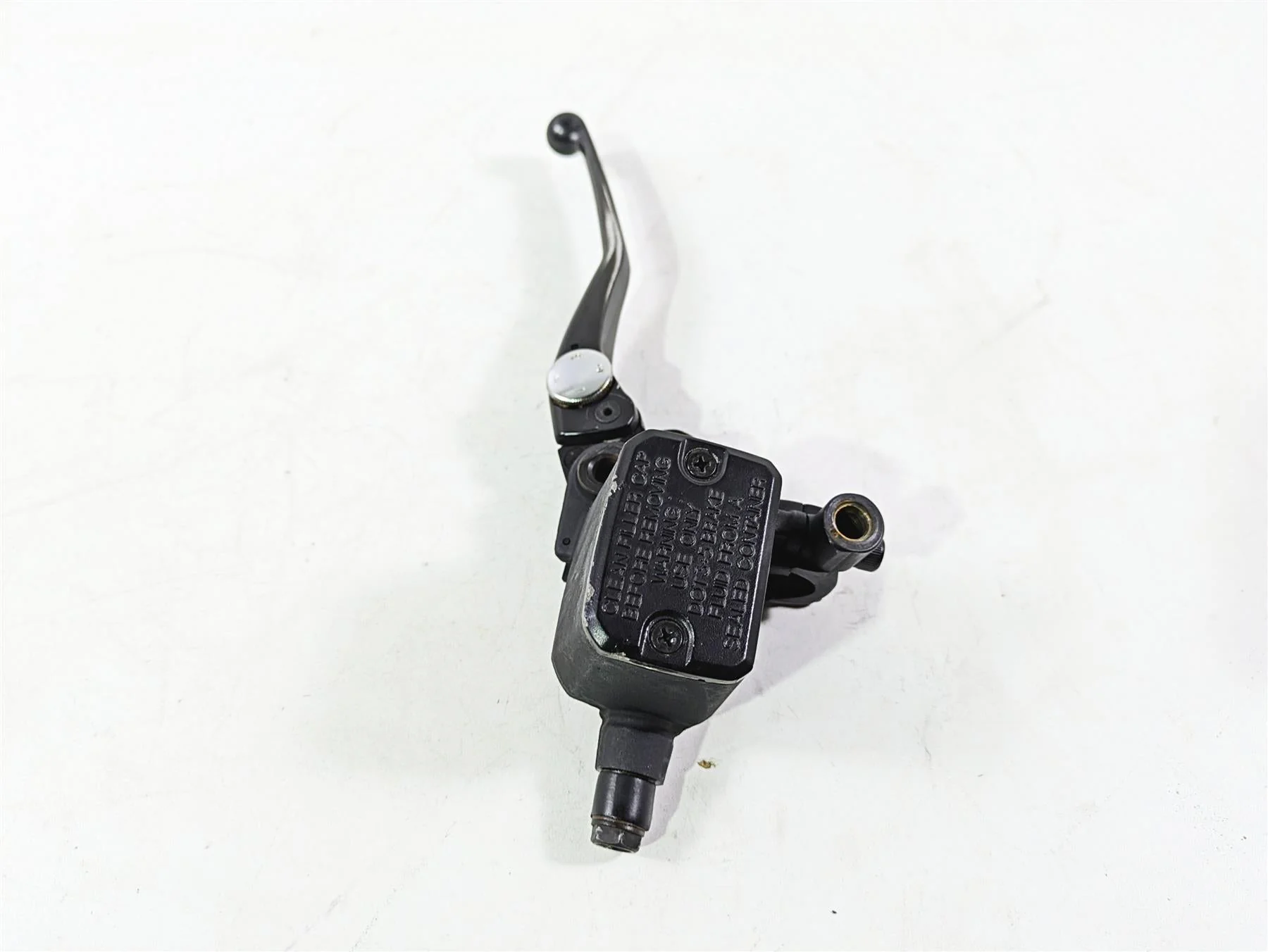 2013 Ducati Hyperstrada 821 Front Brake Master Cylinder 62440792B - Image 4