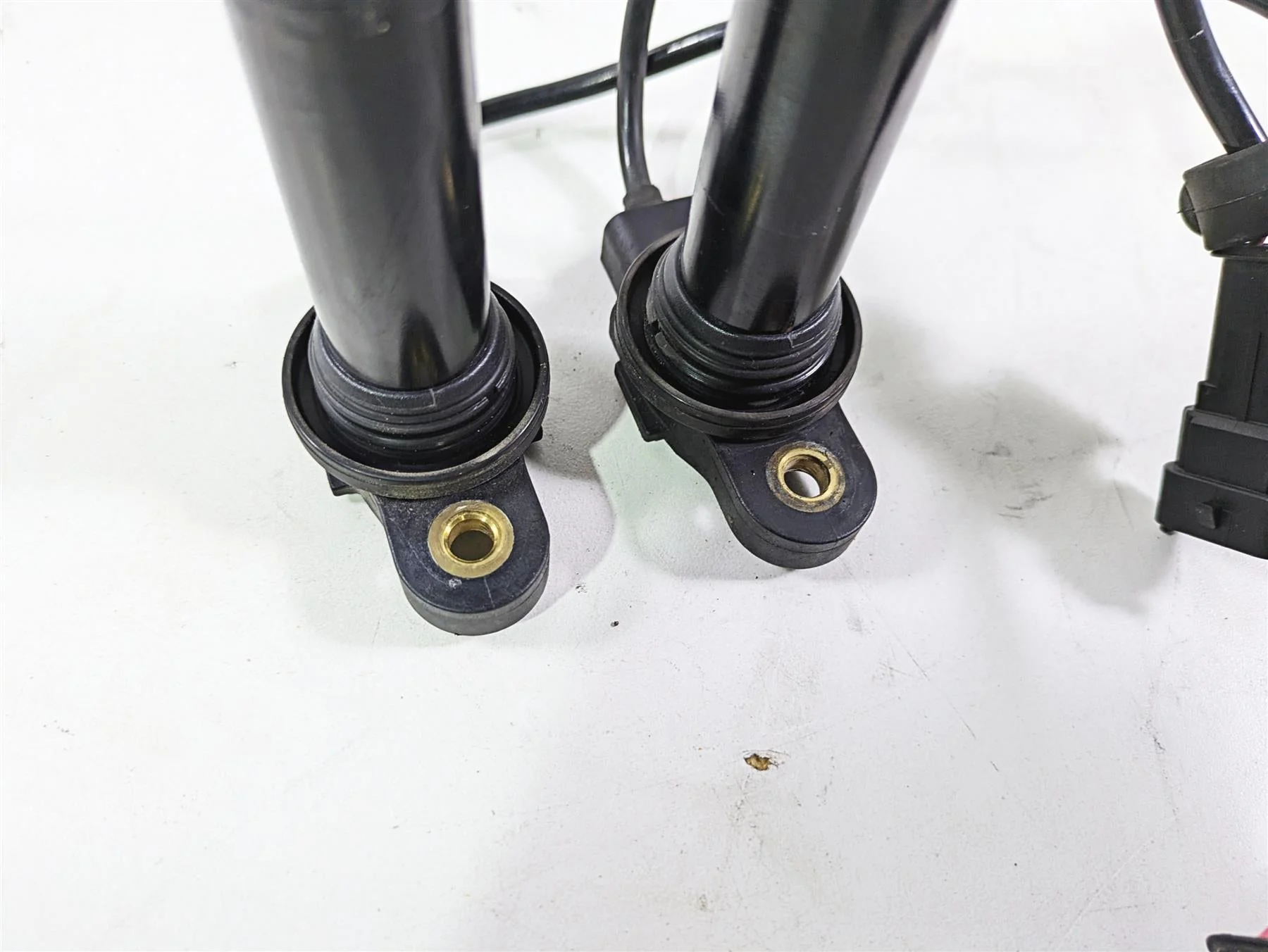 2013 Ducati Hyperstrada 821 Ignition Coil Beru Set 38010145B - Image 11