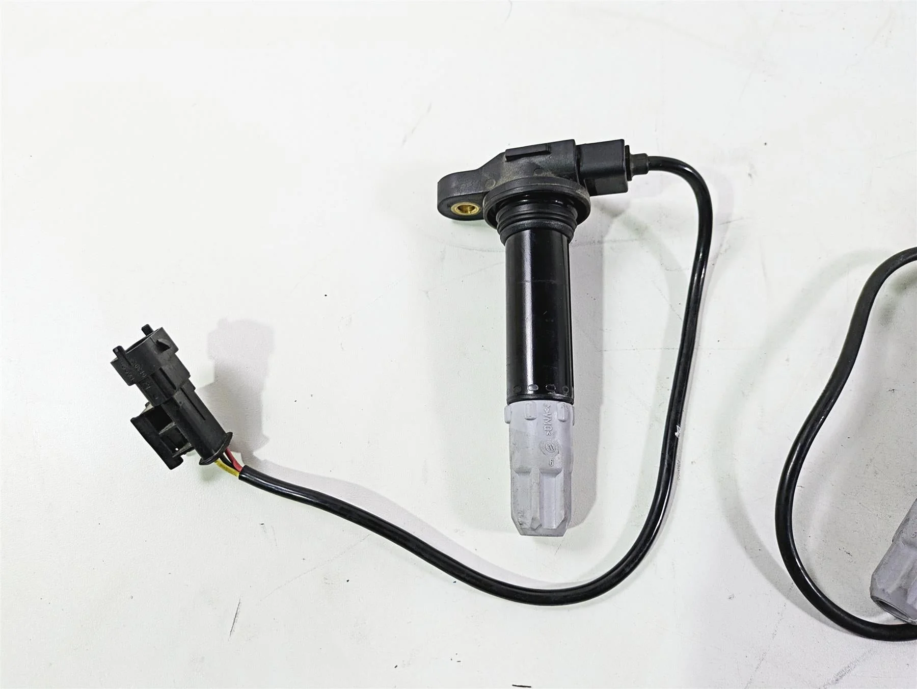 2013 Ducati Hyperstrada 821 Ignition Coil Beru Set 38010145B - Image 4