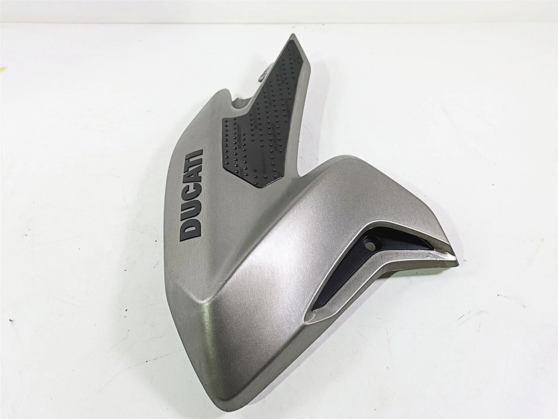 2013 Ducati Hyperstrada 821 Left Tank Cover Fairing Wrapped -Read 480P5681 - Image 12
