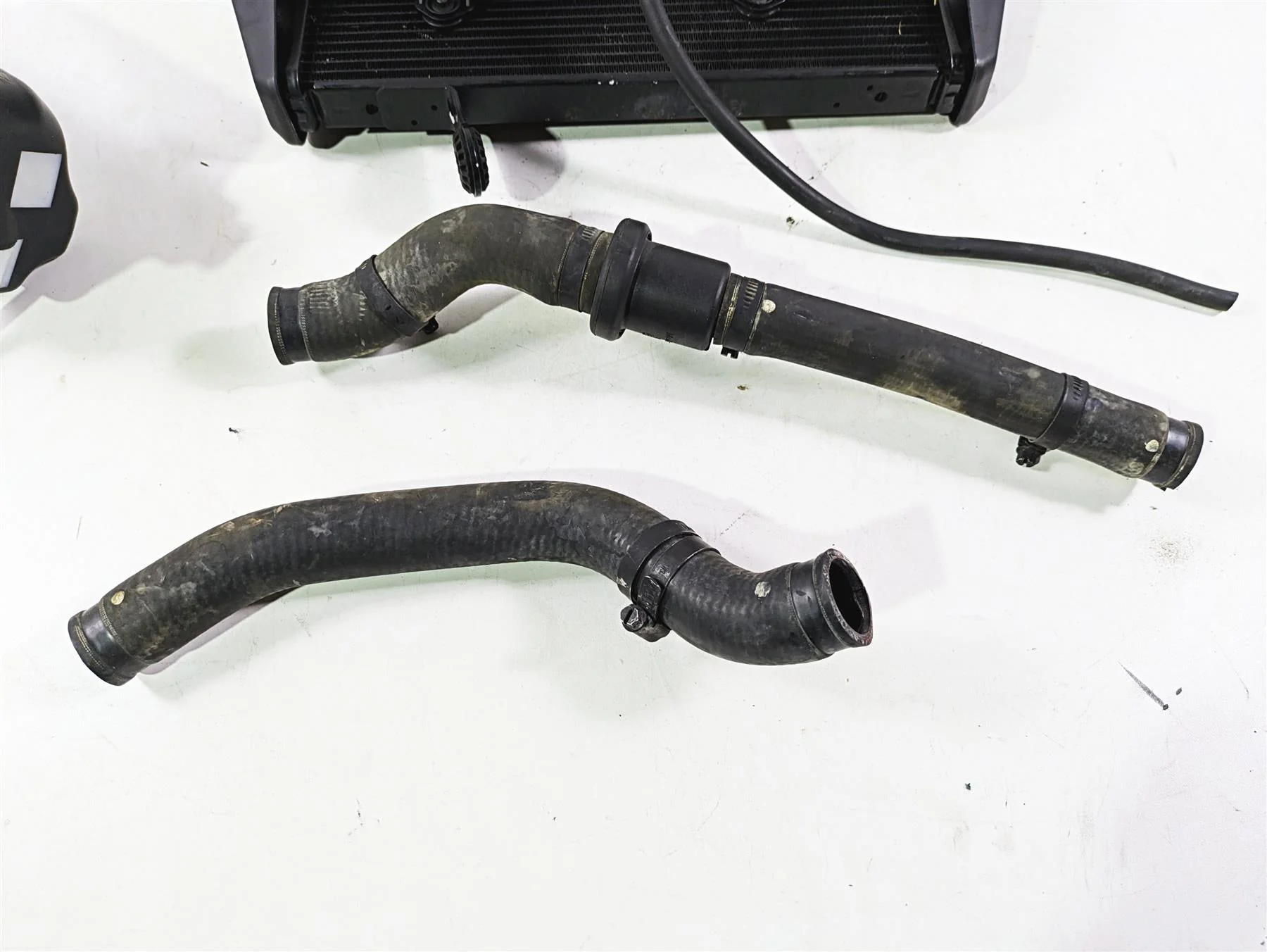 2013 Ducati Hyperstrada 821 Radiator Fans Reservoir Hoses Set -Read 54840981D - Image 3