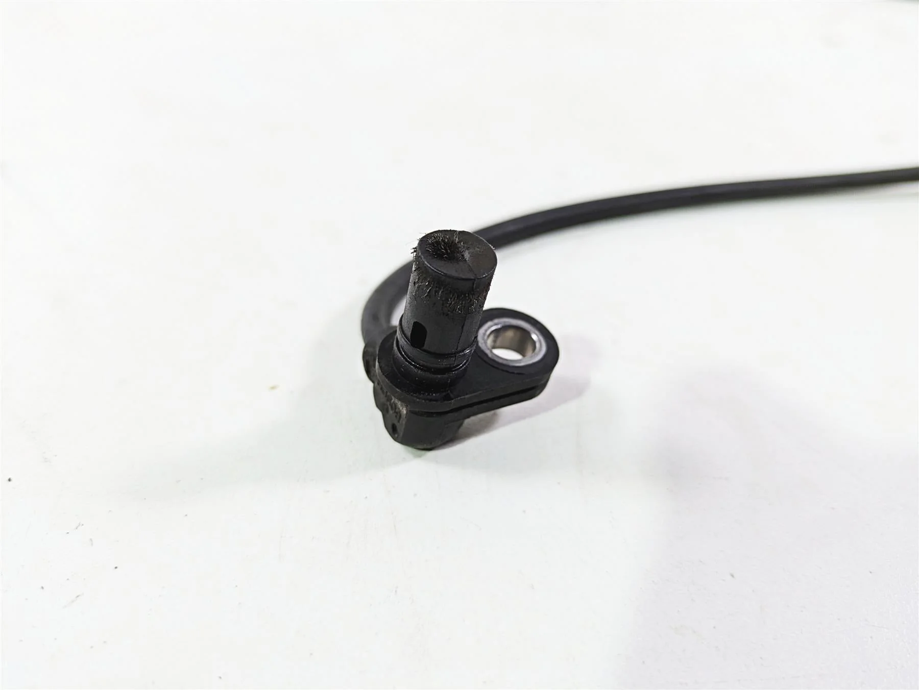 2013 Ducati Hyperstrada 821 Rear Abs Brake Wheel Speed Sensor 55212121B - Image 10