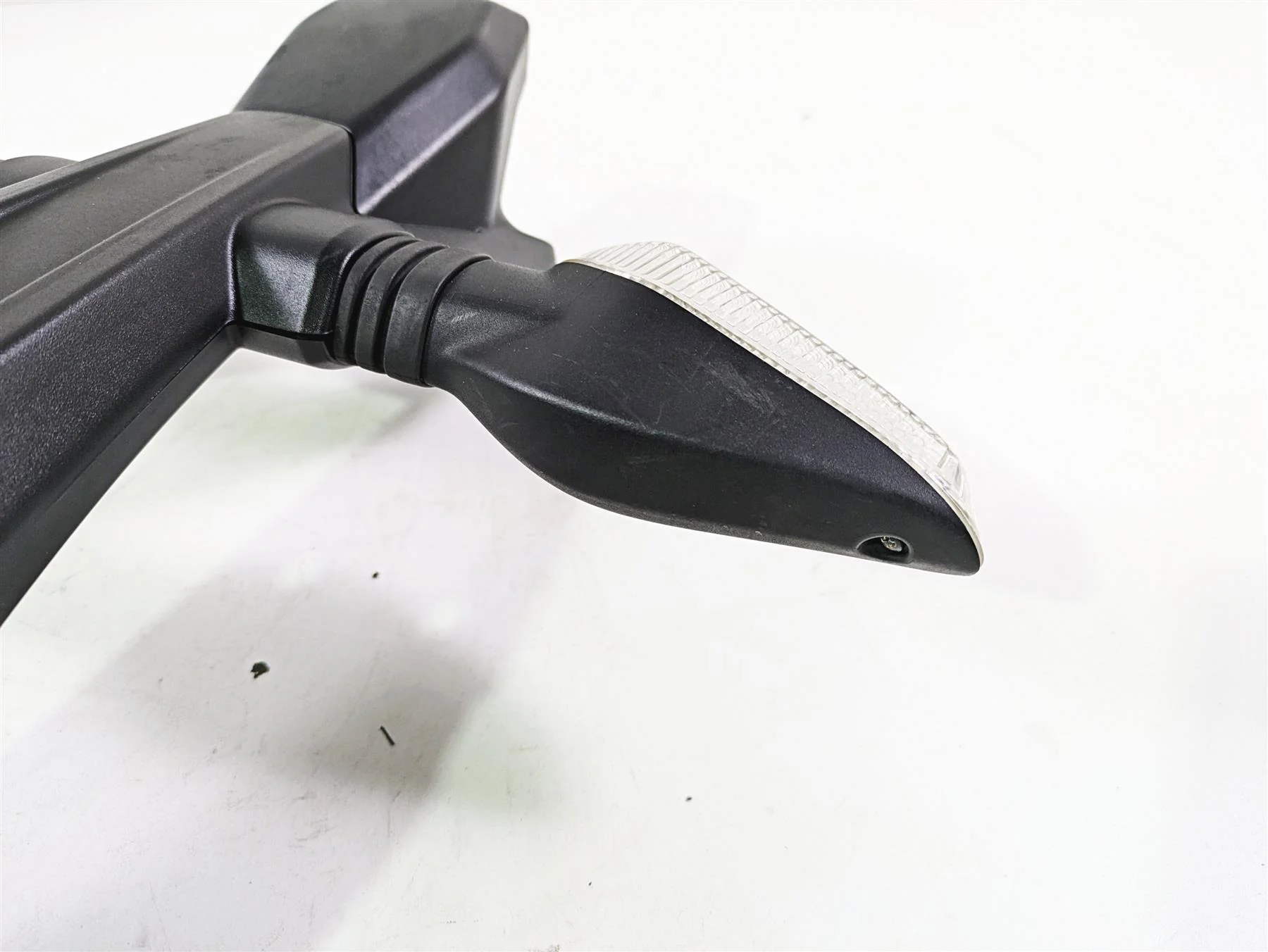 2013 Ducati Hyperstrada 821 Rear Blinker Turn Signal Set 56110571A 56110561B - Image 8