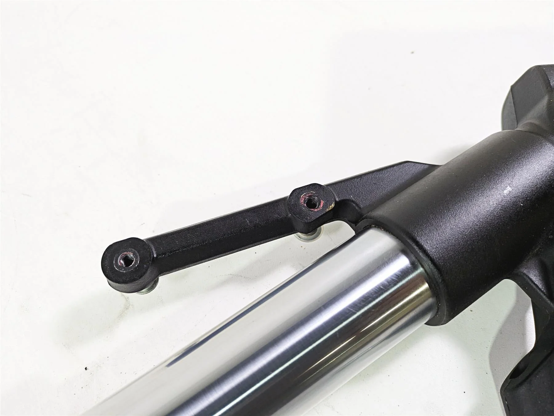 2013 Ducati Hyperstrada 821 Right Front Fork Leg - No Leaks 34420521A - Image 9