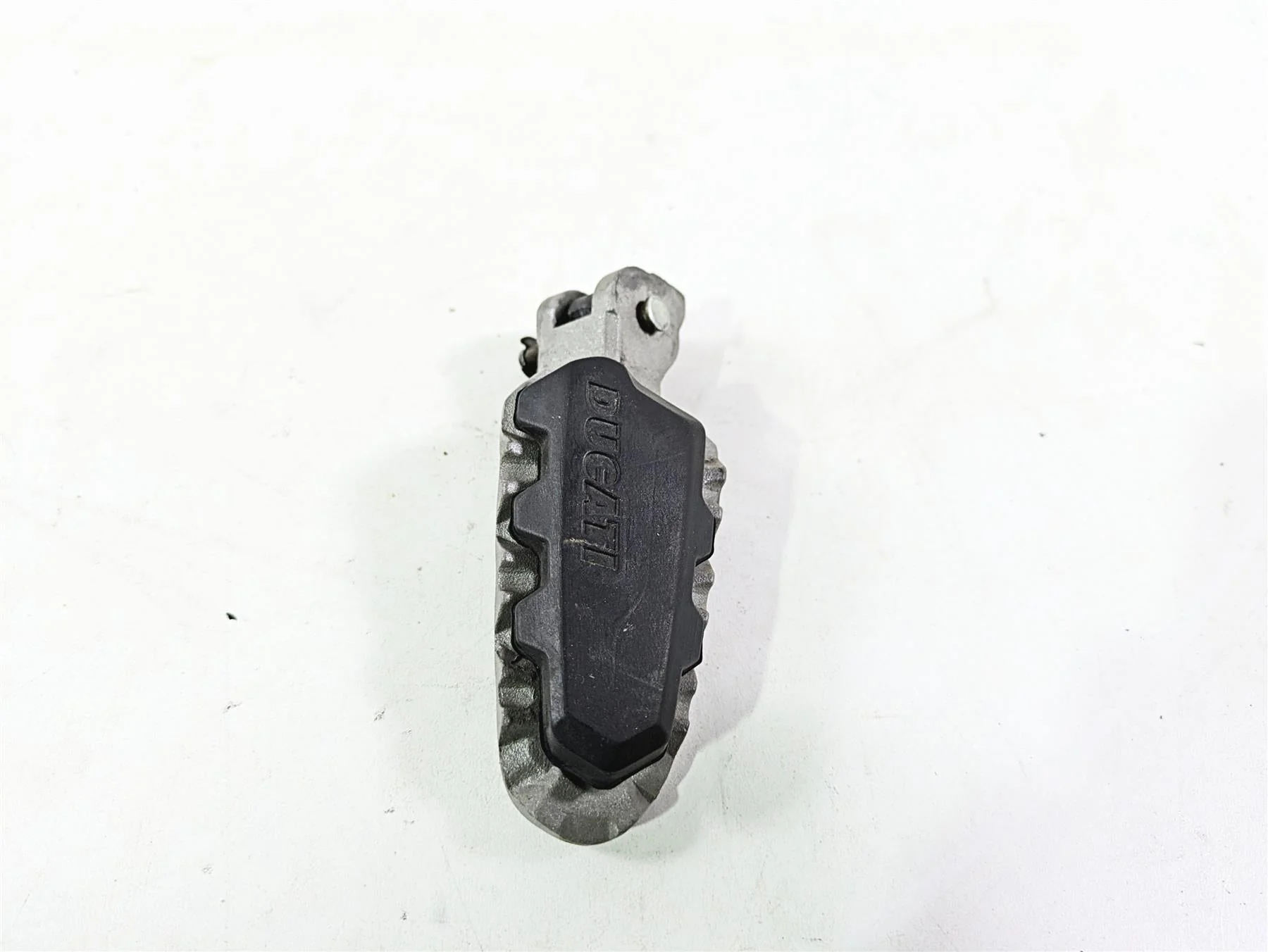 2013 Ducati Hyperstrada 821 Right Rear Passenger Footpeg 46410591AA - Image 2