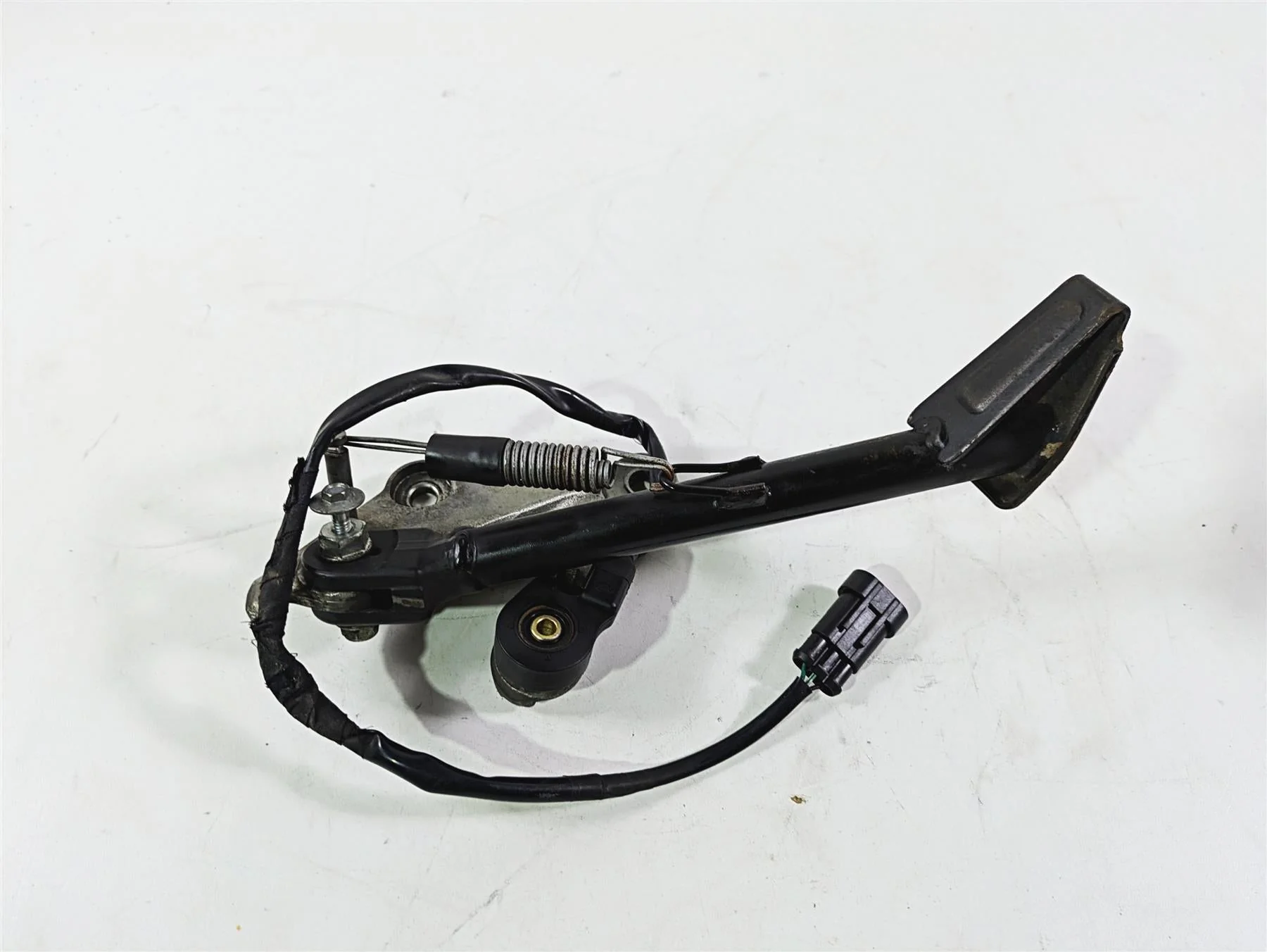 2013 Ducati Hyperstrada 821 Side Kickstand Kick Stand 55610711AA - Image 2