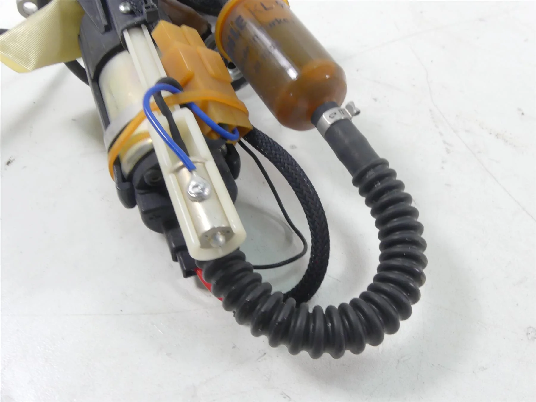 2013 Ducati Streetfighter 848 Fuel Gas Petrol Pump - Tested  16023991A - Image 5