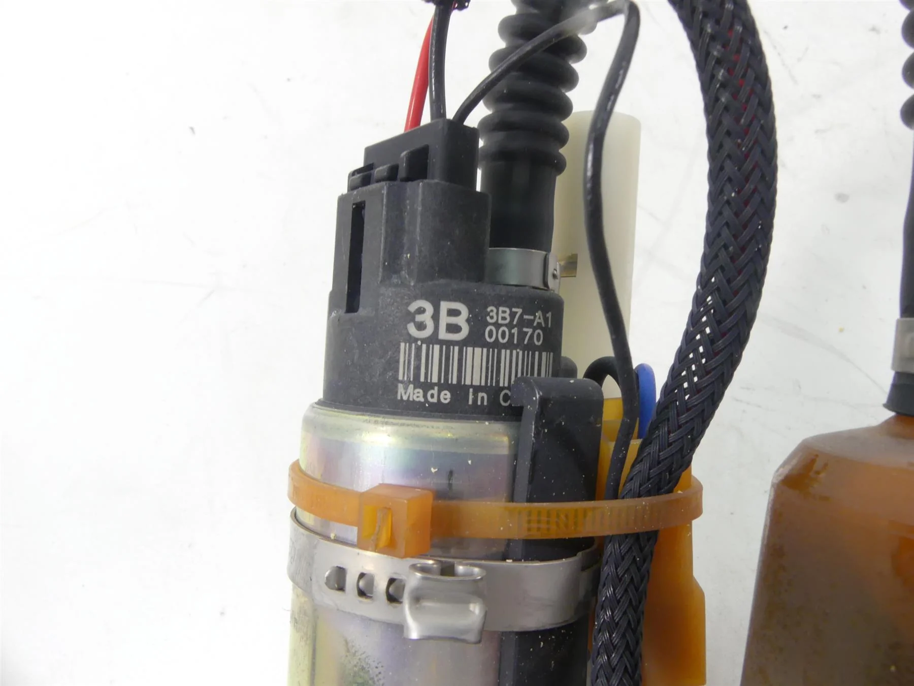 2013 Ducati Streetfighter 848 Fuel Gas Petrol Pump - Tested  16023991A - Image 6