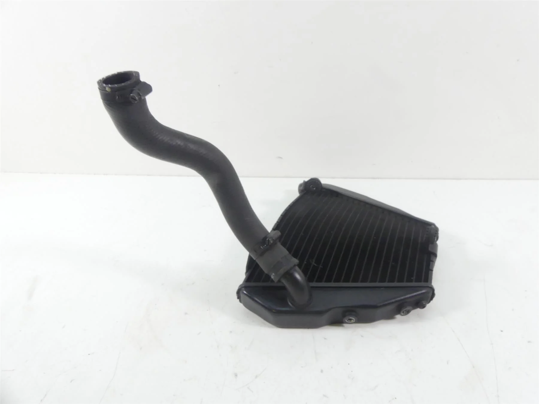 2013 Ducati Streetfighter 848 Lower Radiator Cooler + Hose 54840841A - Image 2