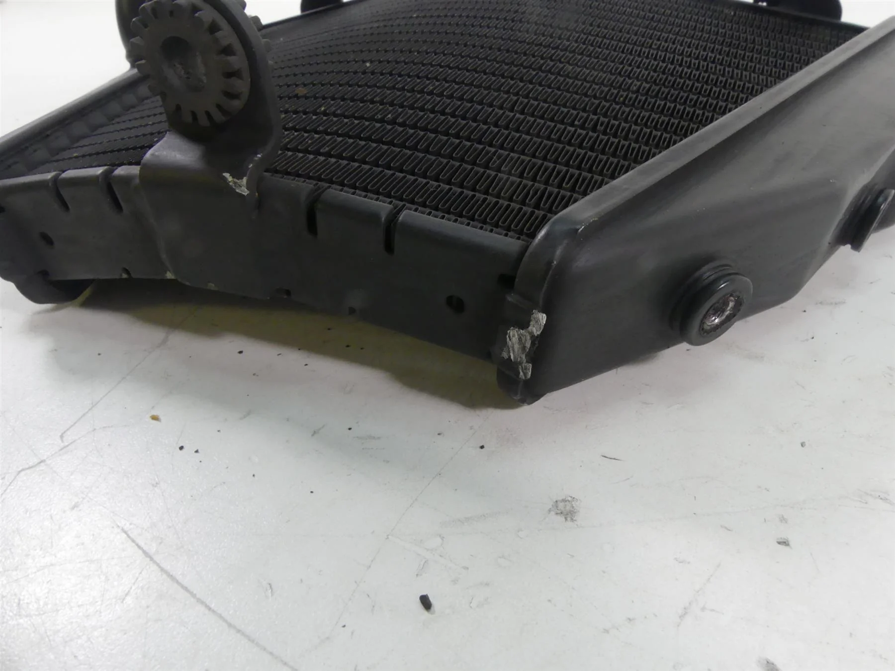 2013 Ducati Streetfighter 848 Lower Radiator Cooler + Hose 54840841A - Image 7
