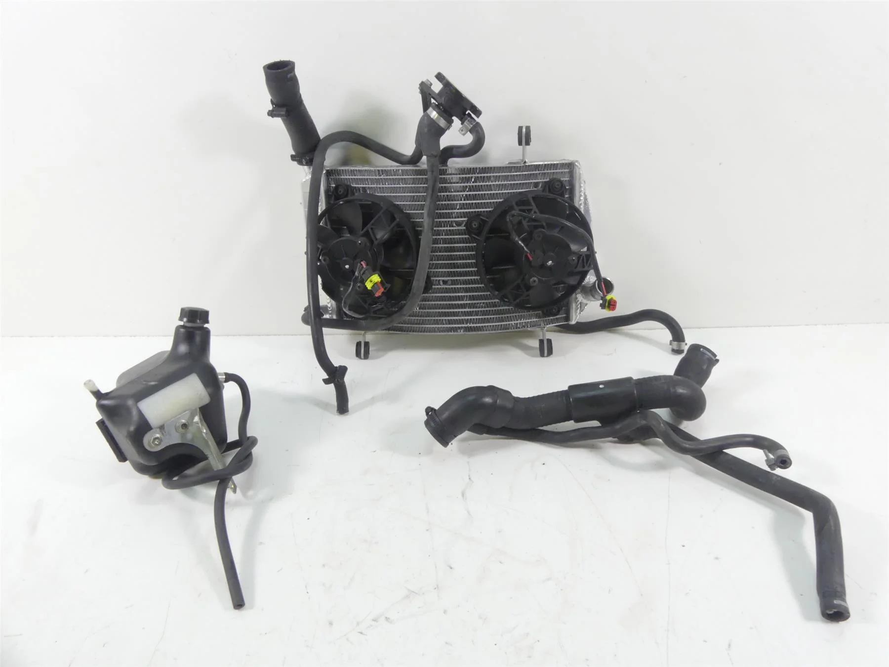 2013 Ducati Streetfighter 848 Upper Radiator Fans Reservoir Hoses -Read 54840831