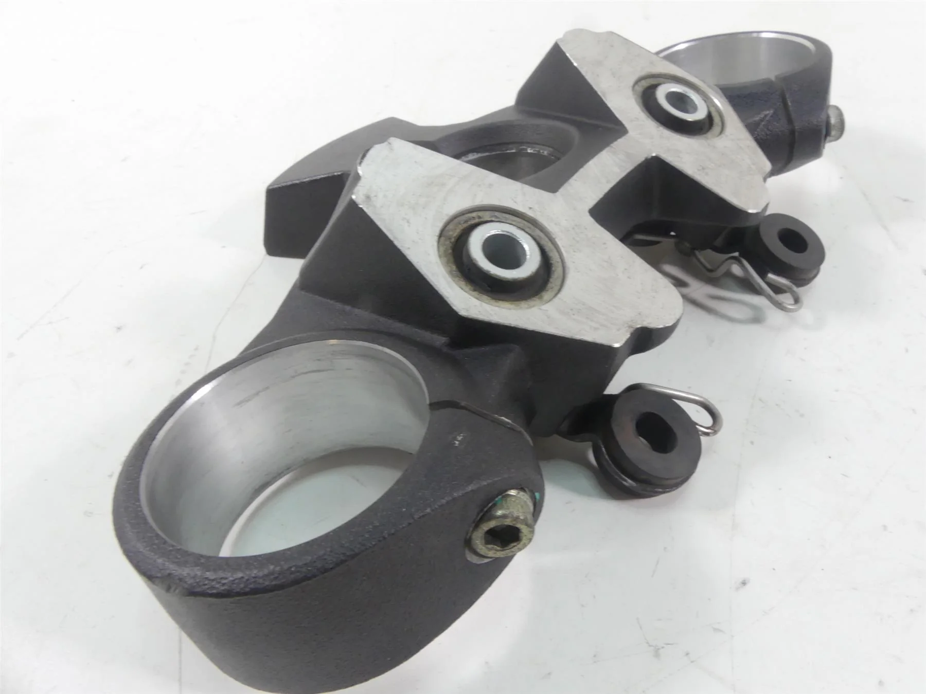 2013 Ducati Streetfighter 848 Upper Triple Tree Steering Clamp 53mm 34110711A - Image 4