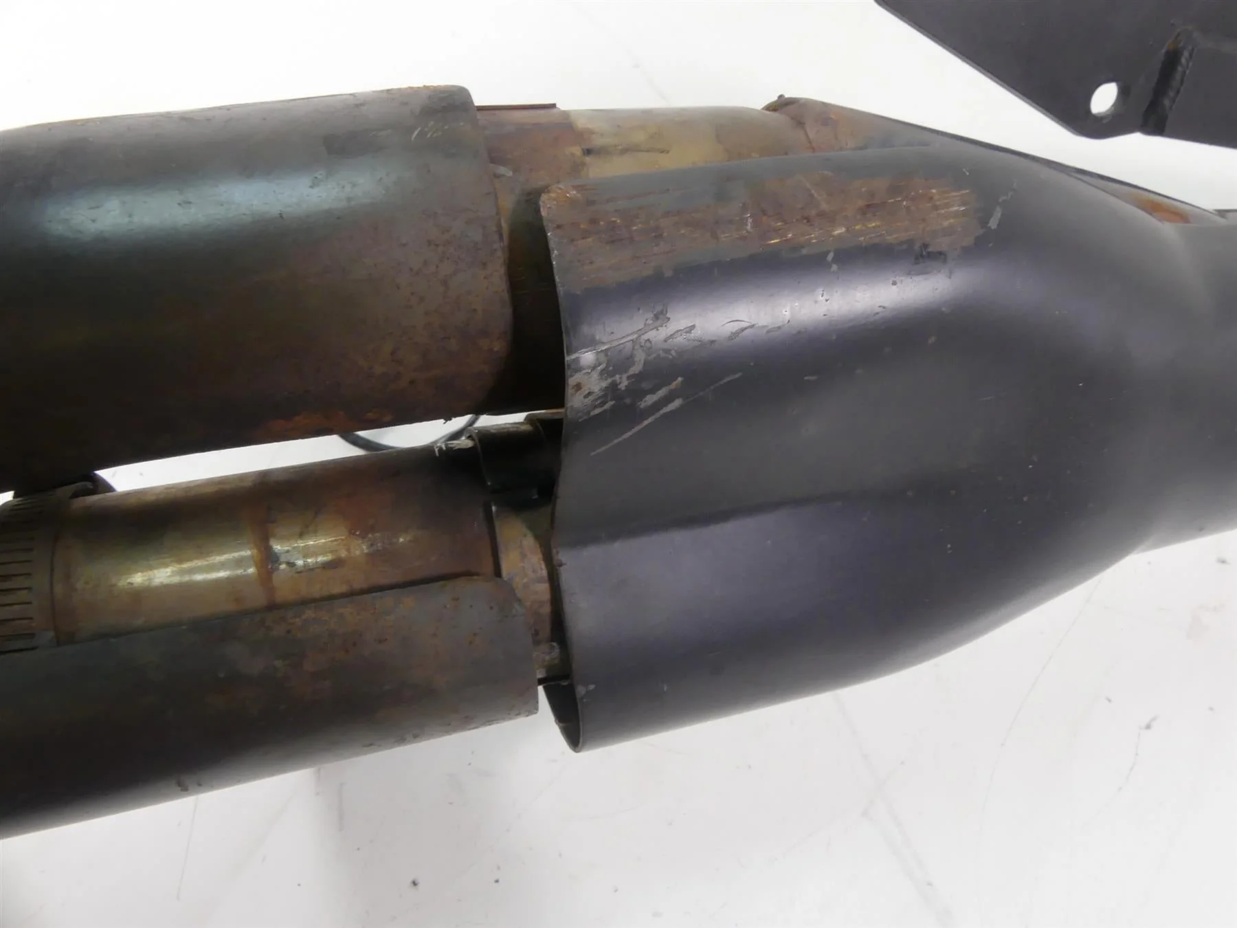 2013 Harley Davidson VRSCF Muscle Bassani Road Rage Power Exhaust System 1V38RB - Image 5