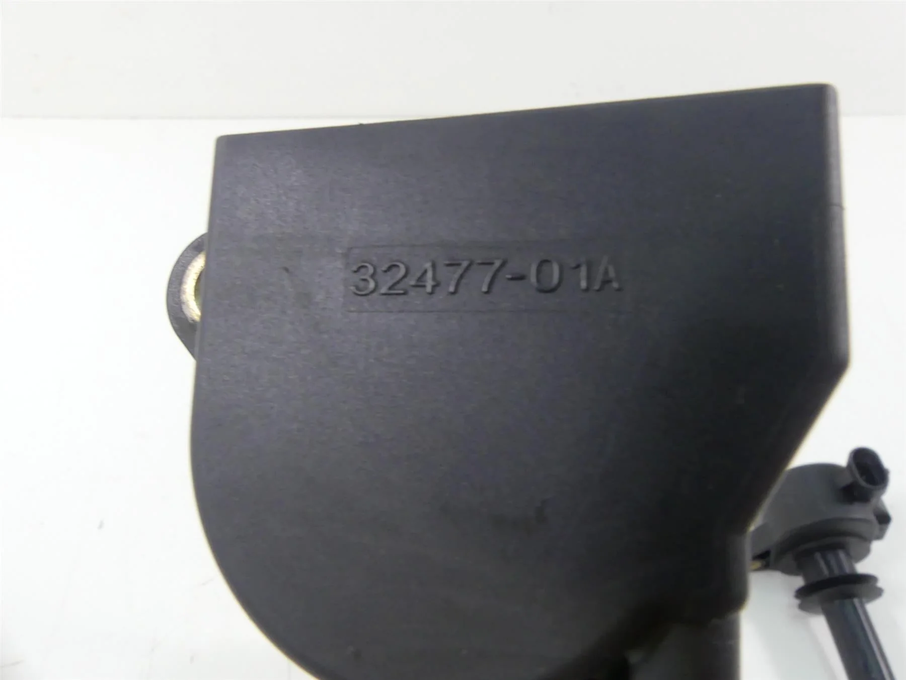 2013 Harley Davidson VRSCF Muscle Delphi Ignition Coil Set 32477-01A - Image 5