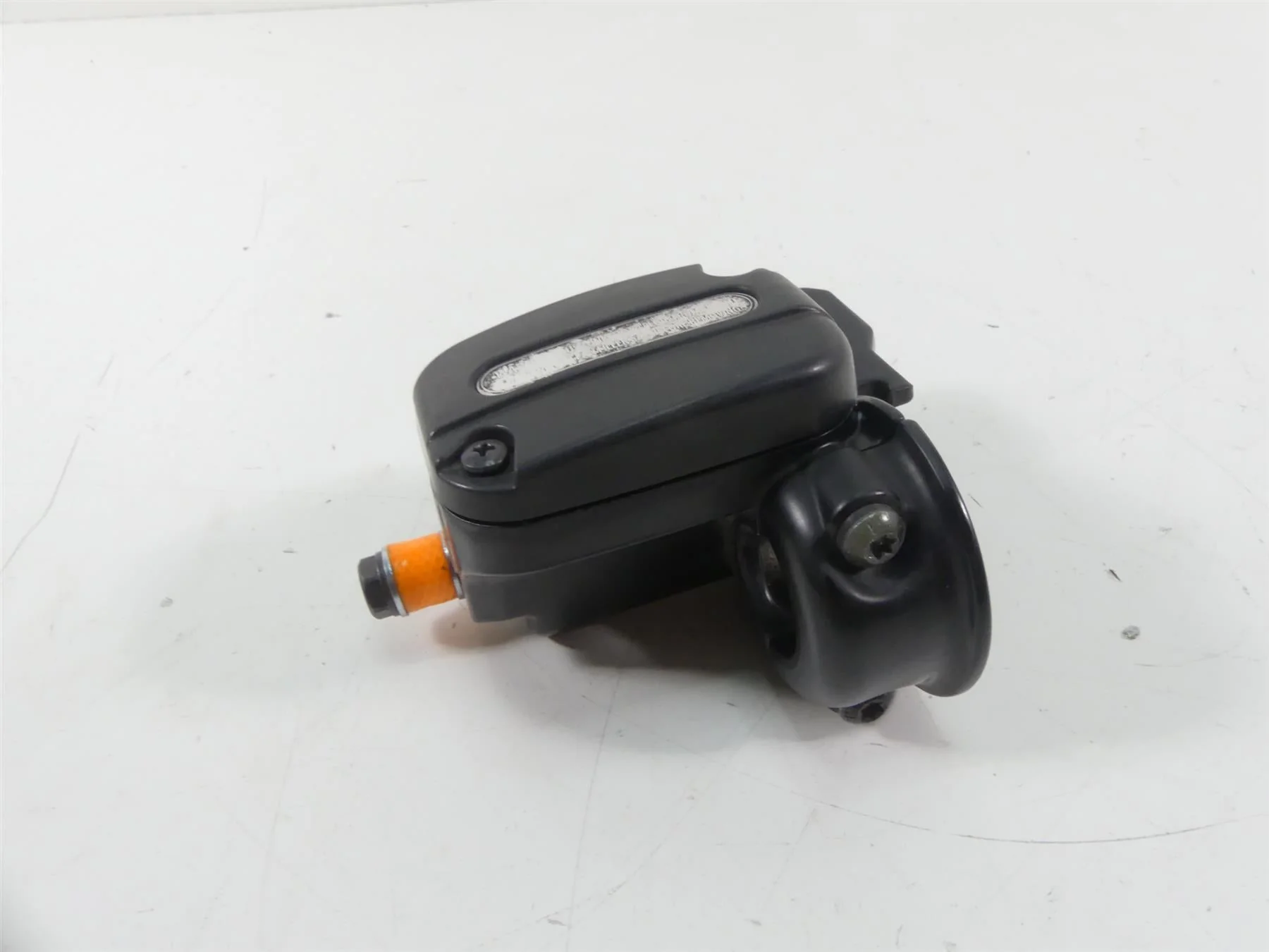 2013 Harley Davidson VRSCF Muscle Front Brake Master Cylinder 11/16 44551-08F - Image 2
