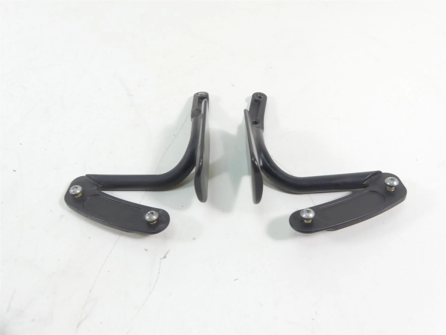2013 Harley Davidson VRSCF Muscle Front Fender Brackets Holder - Bent 59024-09 - Image 3