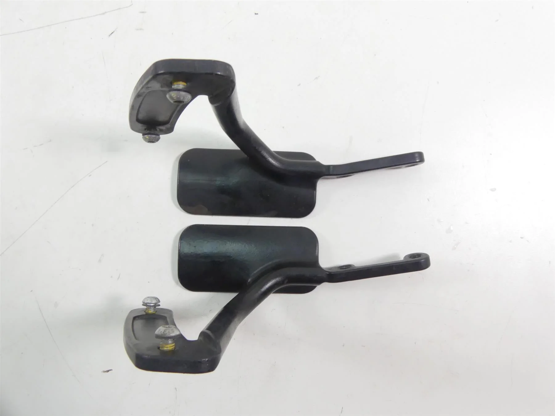 2013 Harley Davidson VRSCF Muscle Front Fender Brackets Holder - Bent 59024-09 - Image 6