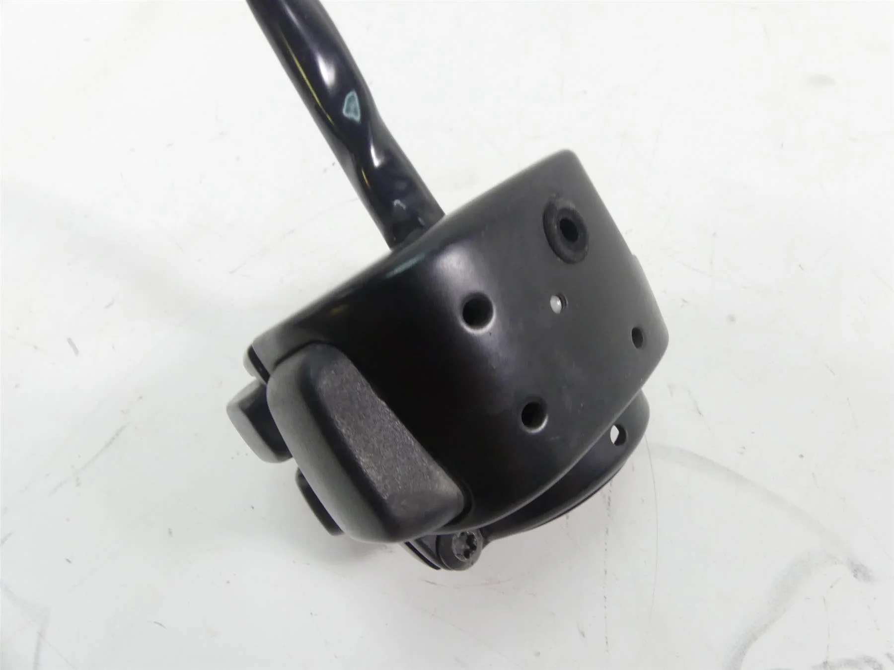 2013 Harley Davidson VRSCF Muscle Left Hand Light Control Switch 71682-06A - Image 5