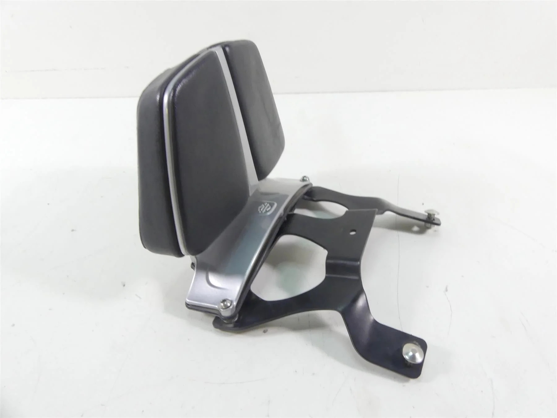 2013 Harley Davidson VRSCF Muscle Oem Backrest Back Rest Sissy Bar 51600-09 - Image 2