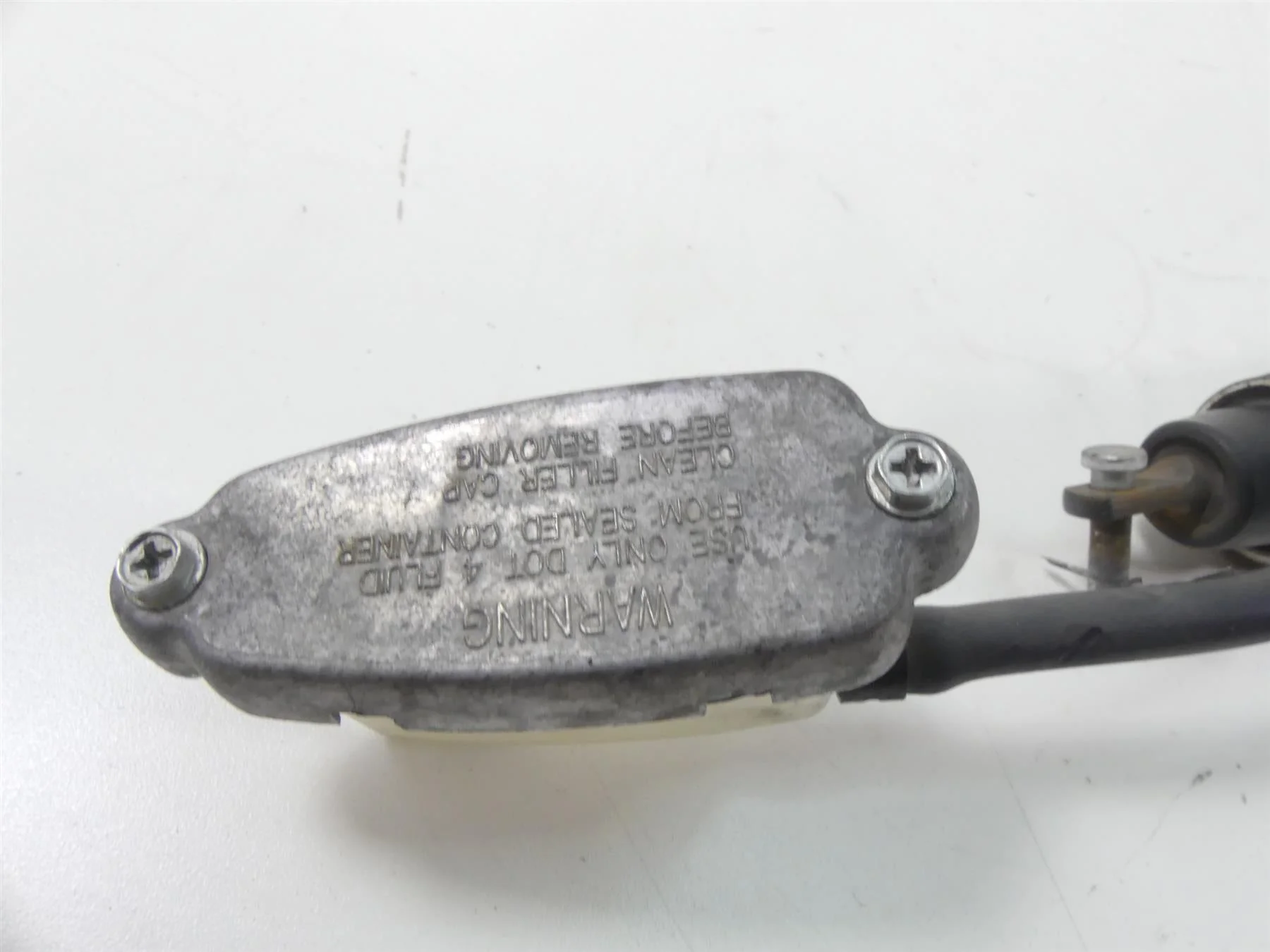 2013 Harley Davidson VRSCF Muscle Rear Brake Master Cylinder 44740-06A - Image 5
