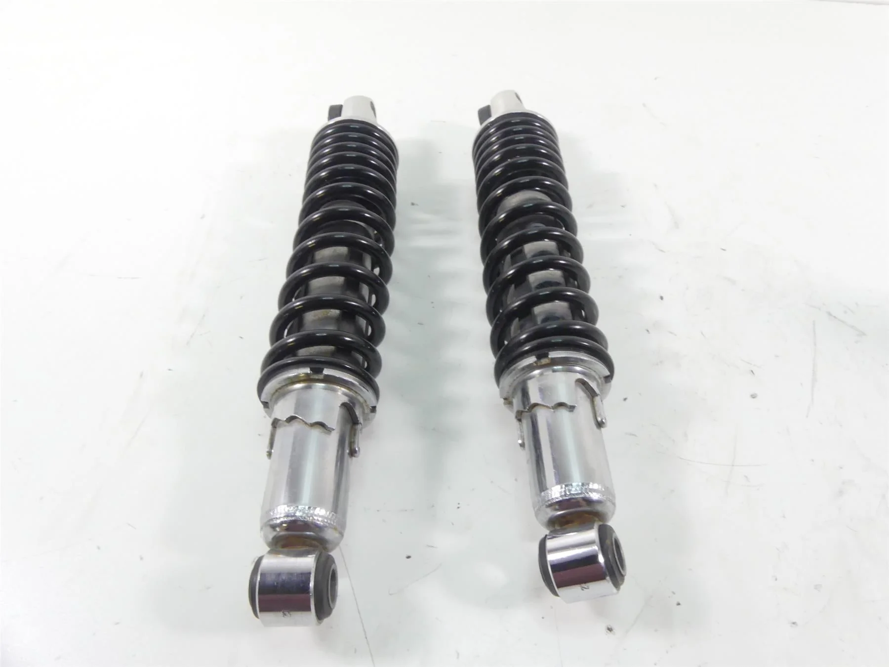2013 Harley Davidson VRSCF Muscle Rear Shocks Damper 13" No Leaks 54617-09 - Image 2