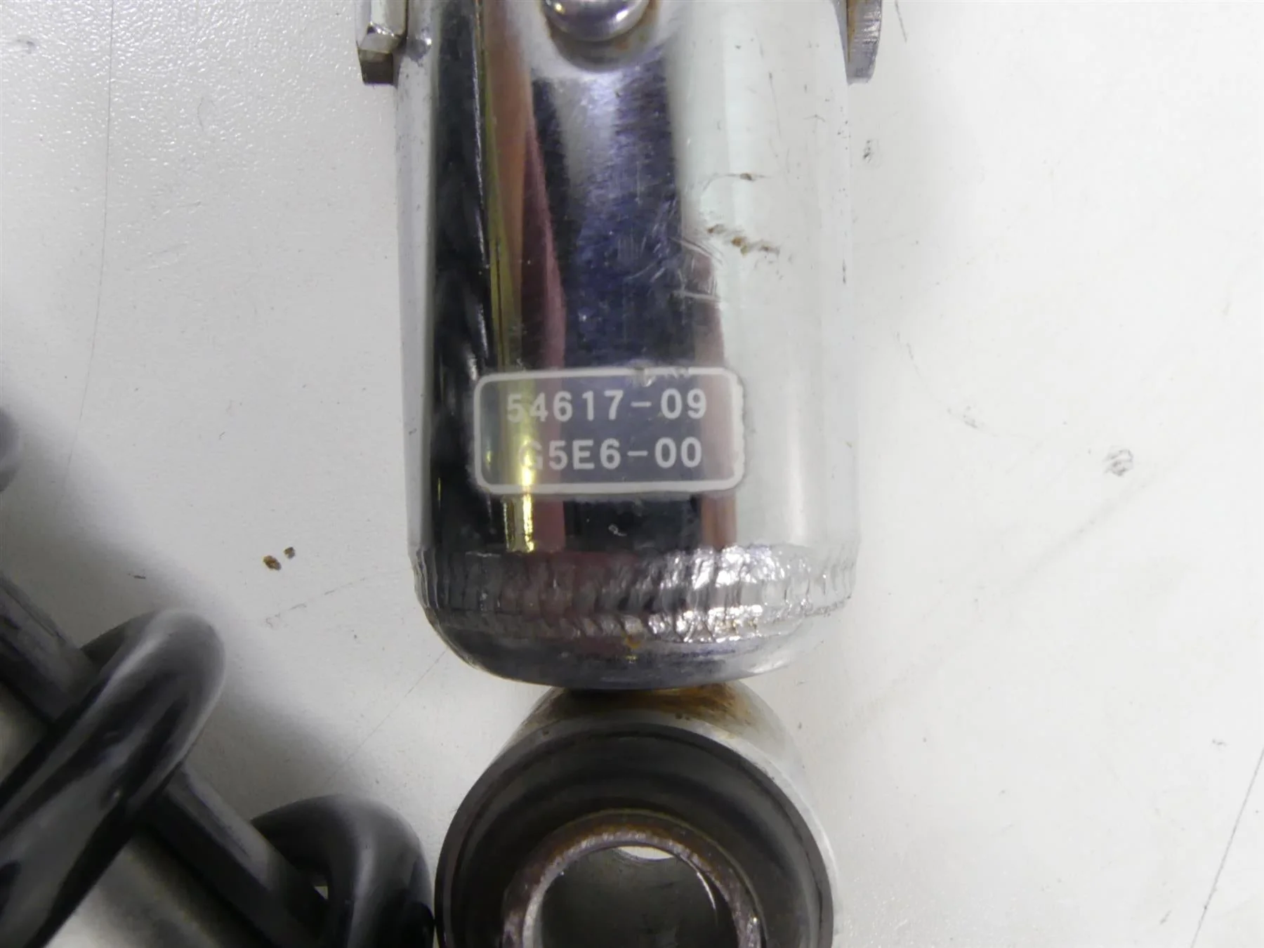 2013 Harley Davidson VRSCF Muscle Rear Shocks Damper 13" No Leaks 54617-09 - Image 6