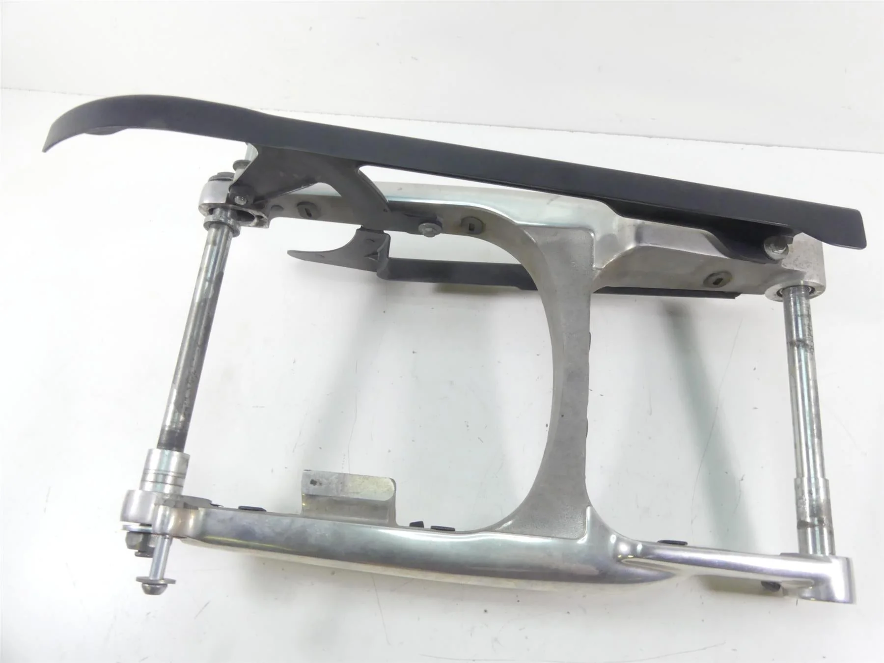 2013 Harley Davidson VRSCF Muscle Rear Swing Arm Swingarm & Guards 48606-07A - Image 7