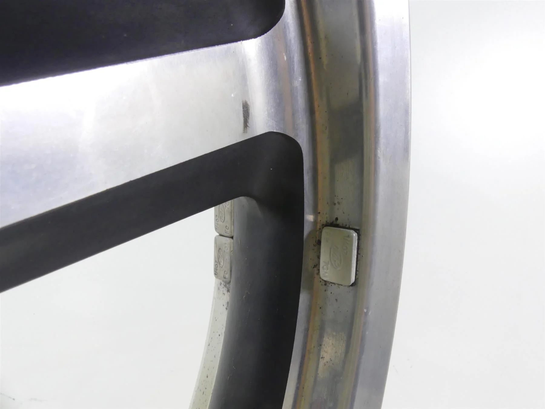 2013 Harley Davidson VRSCF Muscle Straight Front 19x3  Wheel Rim 41670-09 - Image 7