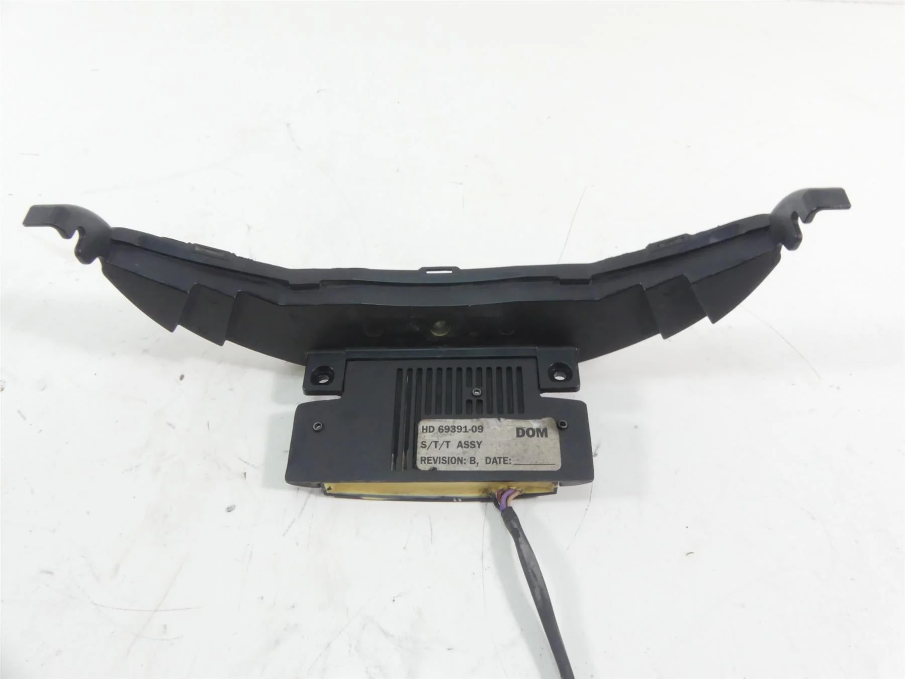 2013 Harley Davidson VRSCF Muscle Taillight Tail Stop Brake Lamp Light 69391-09 - Image 4