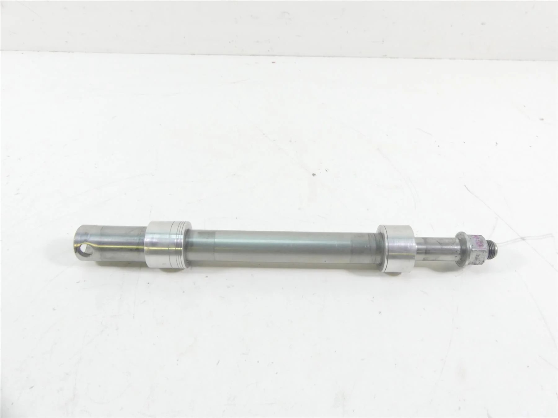 2013 Harley FXDWG Dyna Wide Glide Front 25mm Wheel Spindle Axle 41547-07A
