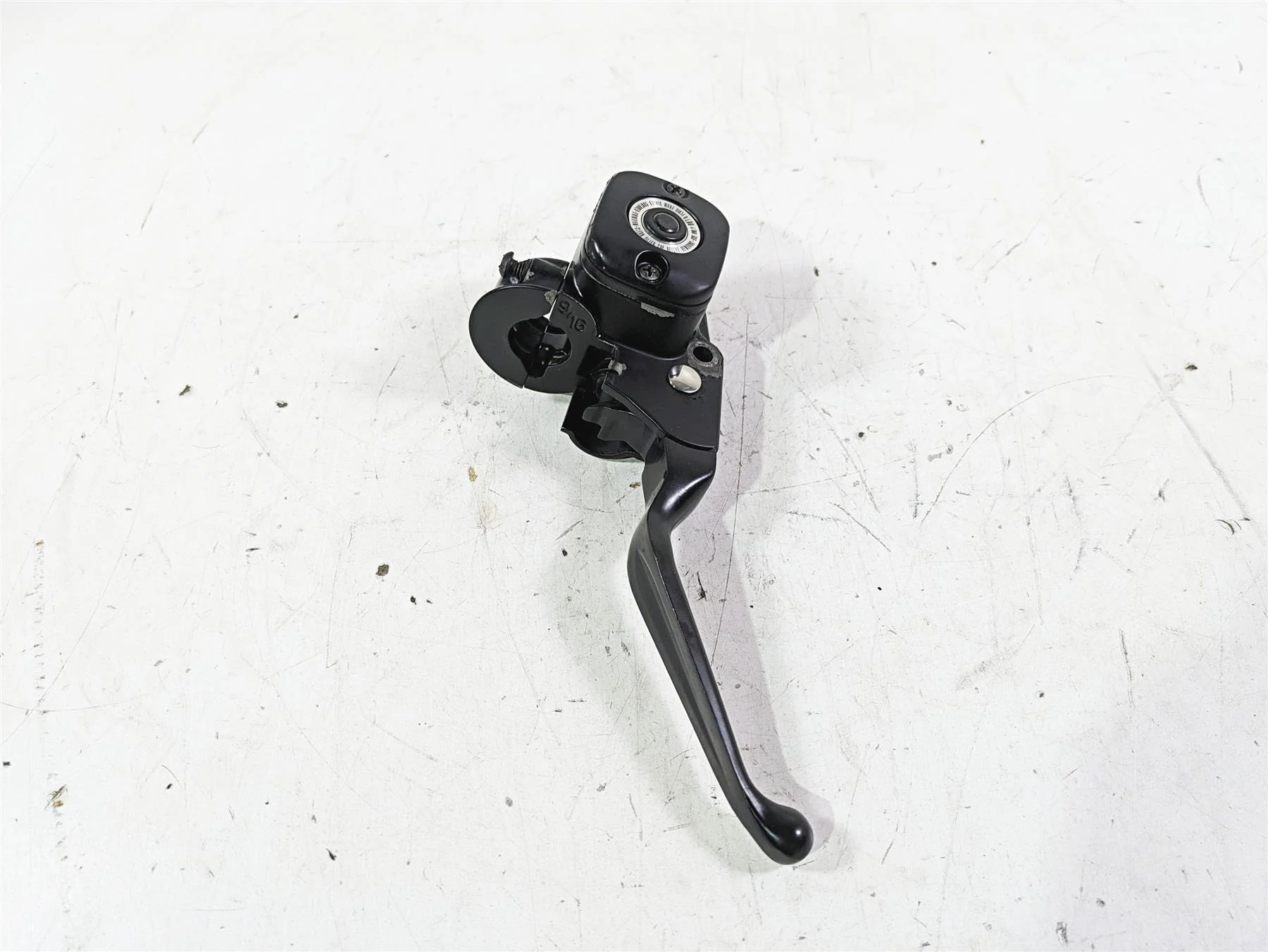 2013 Harley FXDWG Dyna Wide Glide Front Brake Master Cylinder 9/16" 45029-11D - Image 2