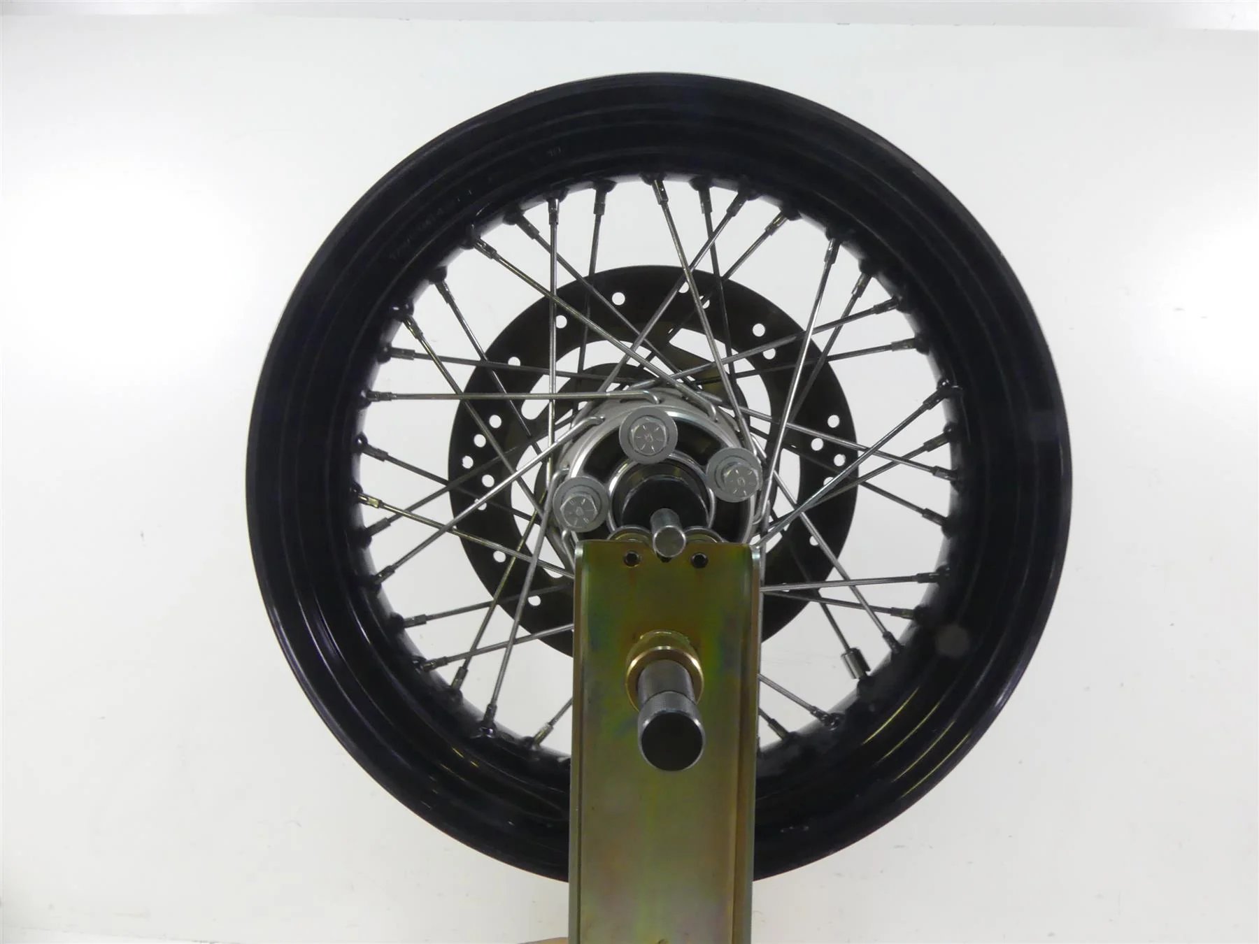 2013 Harley FXDWG Dyna Wide Glide Rear 17x4.5 Rear Wheel Rim -Read 41430-09A - Image 7