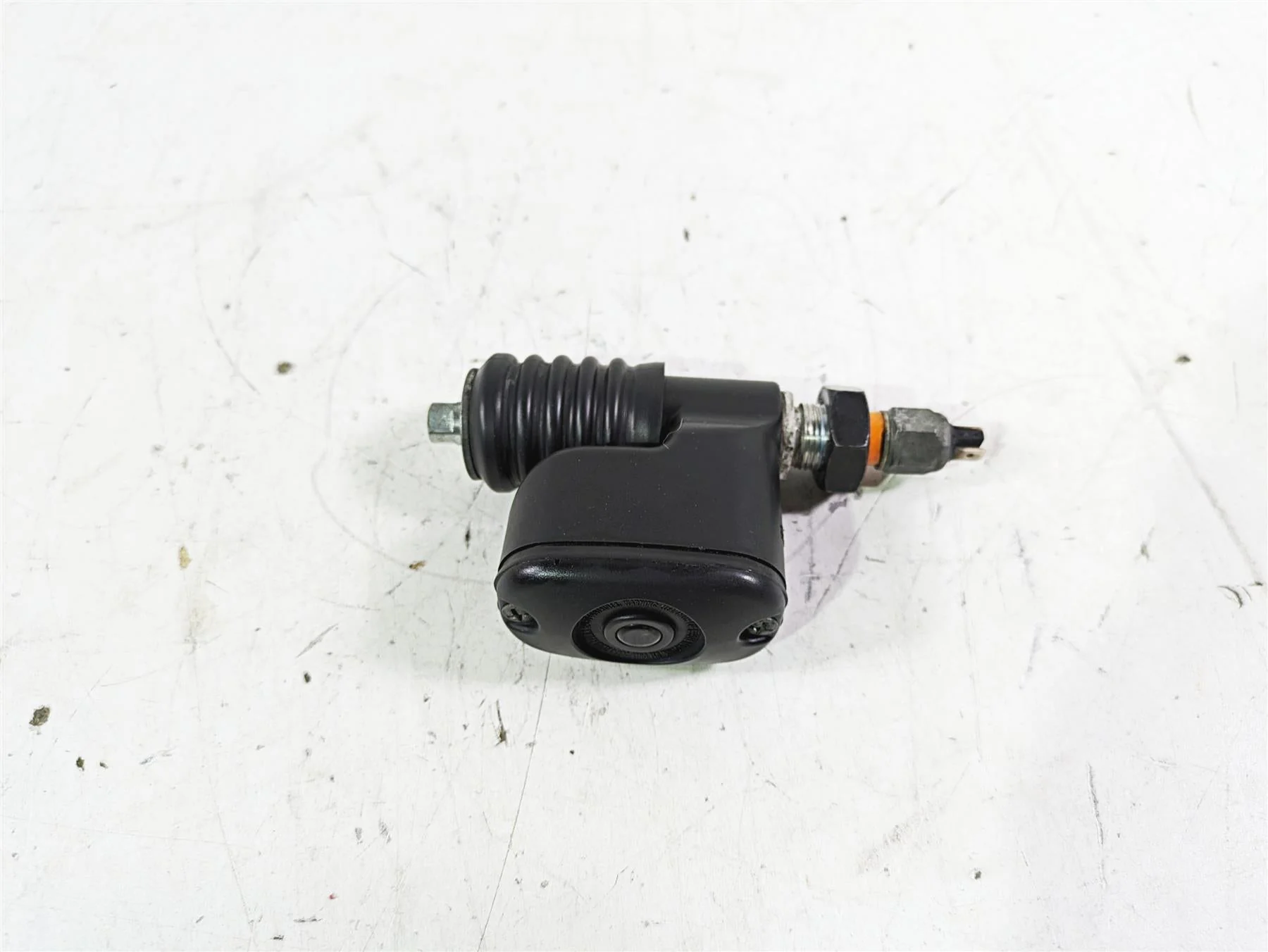 2013 Harley FXDWG Dyna Wide Glide Rear Brake Master Cylinder 42474-06C - Image 3
