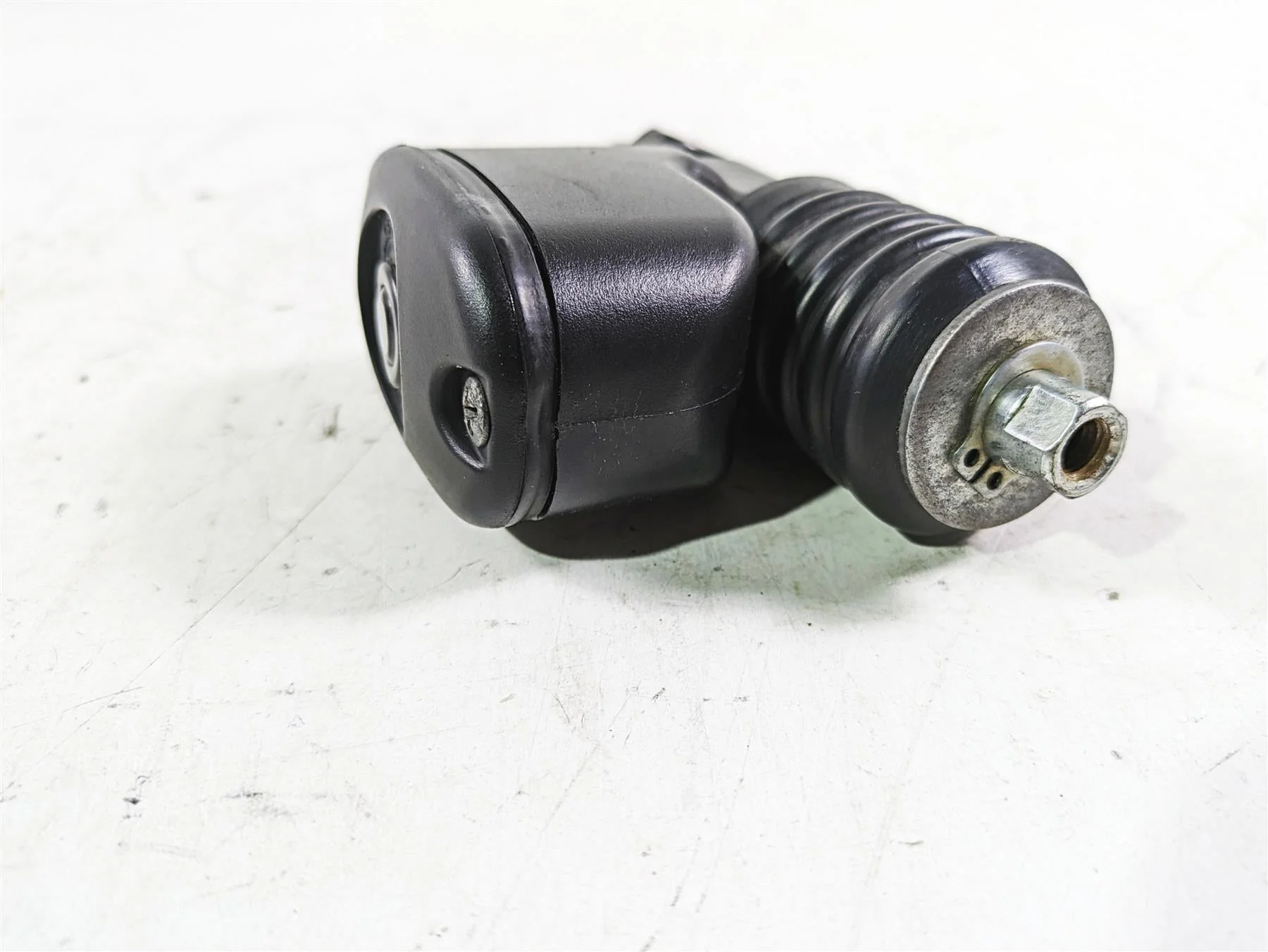 2013 Harley FXDWG Dyna Wide Glide Rear Brake Master Cylinder 42474-06C - Image 9