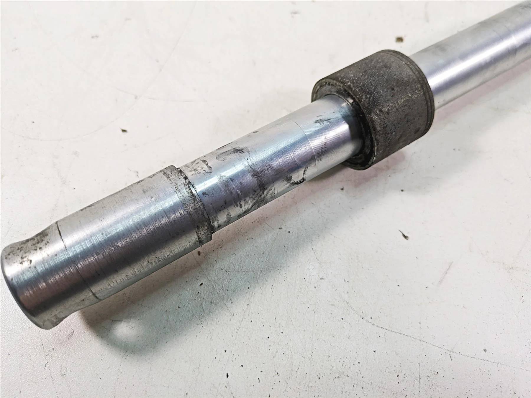 2013 Harley Softail FLSTC Heritage Classic Front Axle Wheel Spindle  41545-07A - Image 7