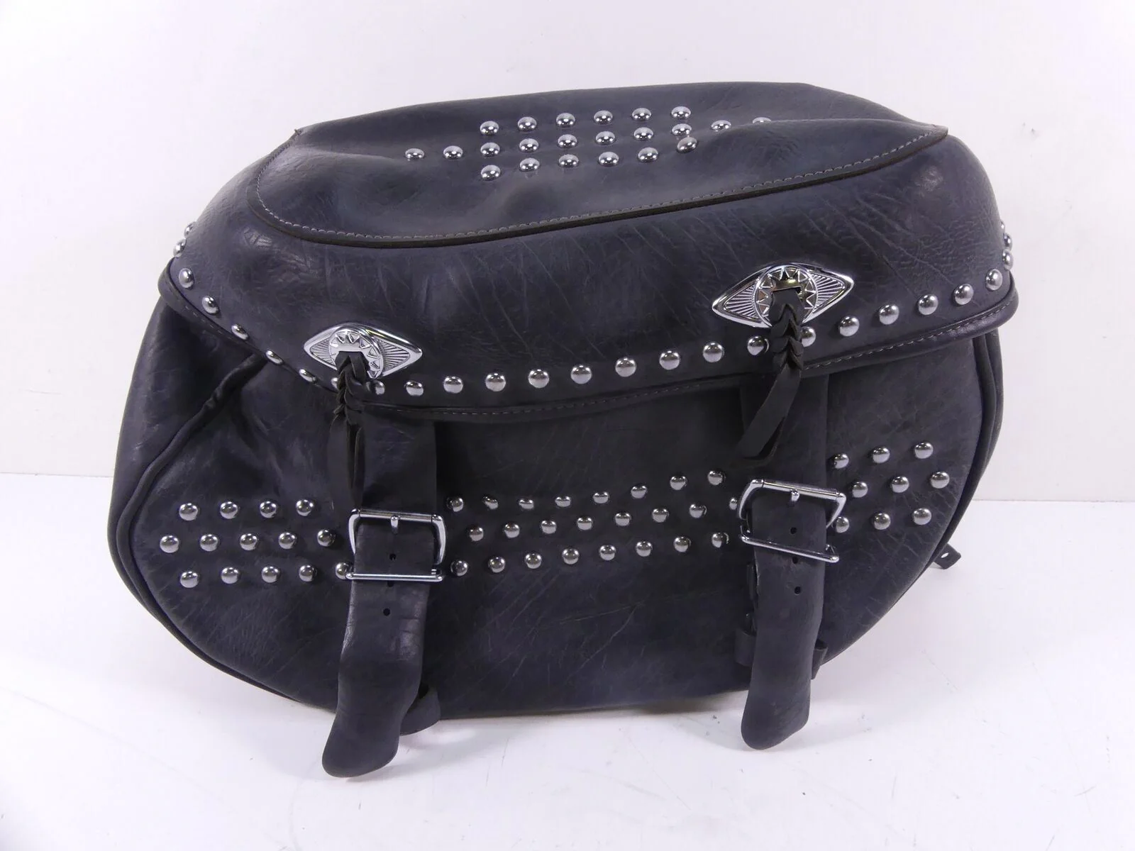2013 Harley Softail FLSTC Heritage Classic Right Saddlebag & Mount 90477-09