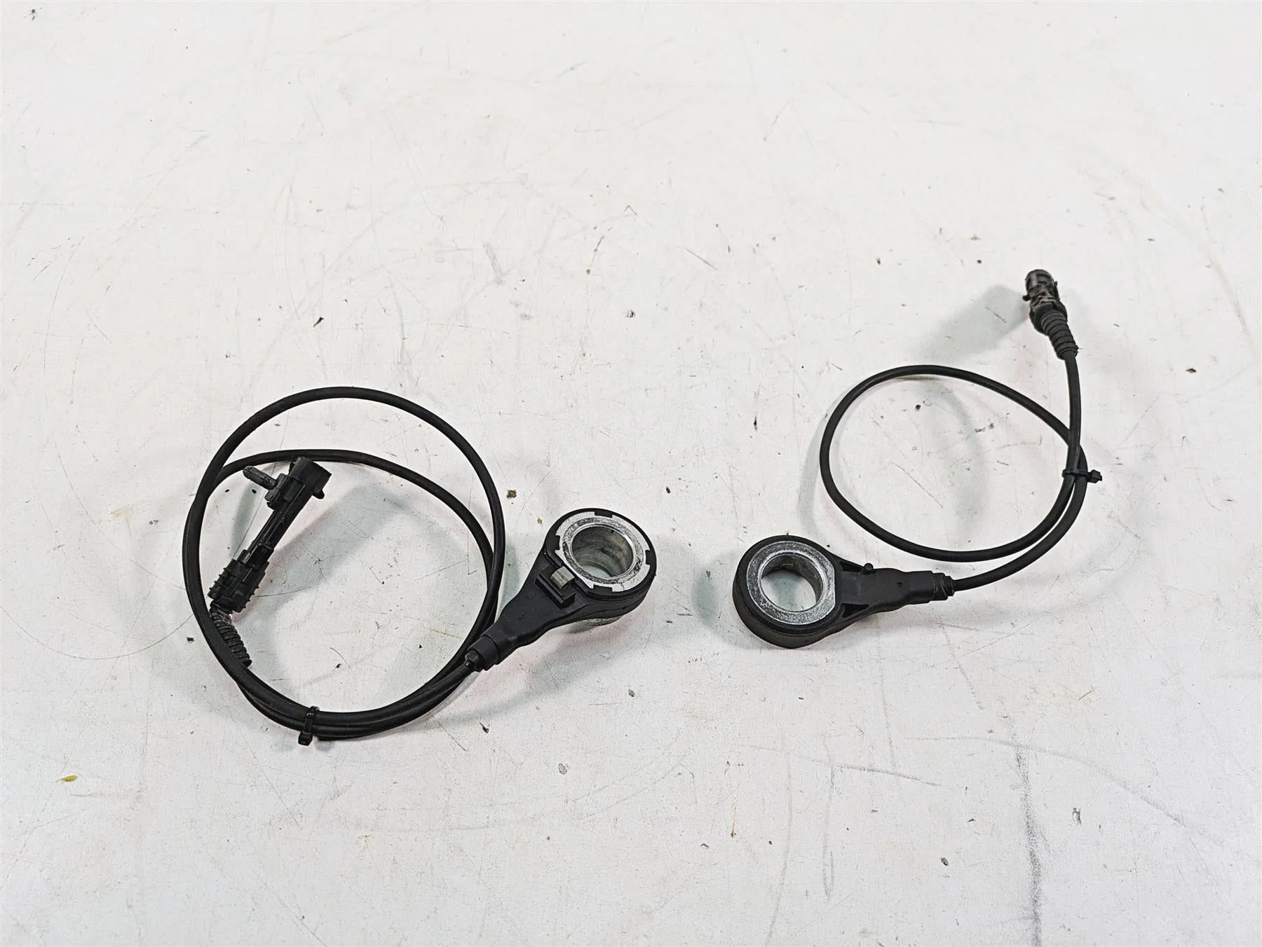 2013 Harley Softail FLSTFB Fat Boy Lo Front Rear Speed Sensor Set 40982-11