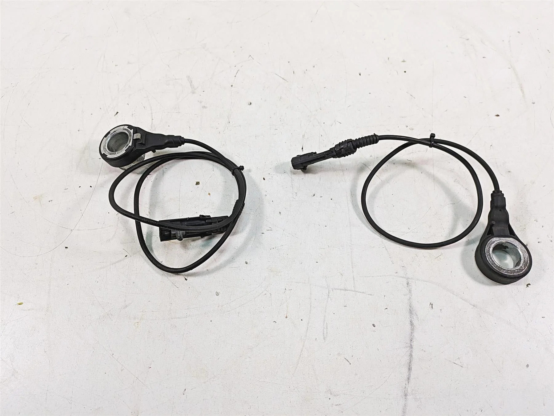 2013 Harley Softail FLSTFB Fat Boy Lo Front Rear Speed Sensor Set 40982-11 - Image 3