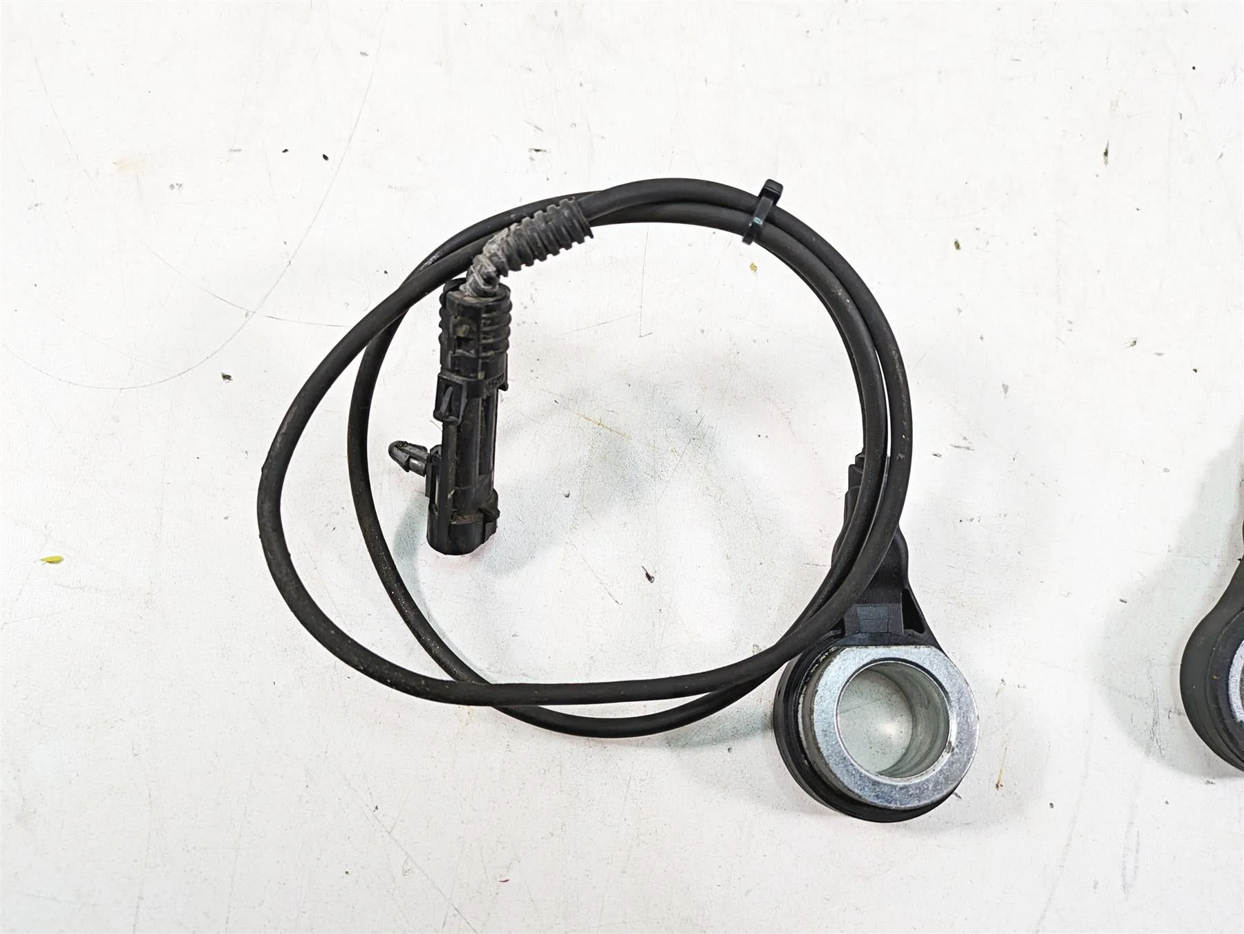 2013 Harley Softail FLSTFB Fat Boy Lo Front Rear Speed Sensor Set 40982-11 - Image 9