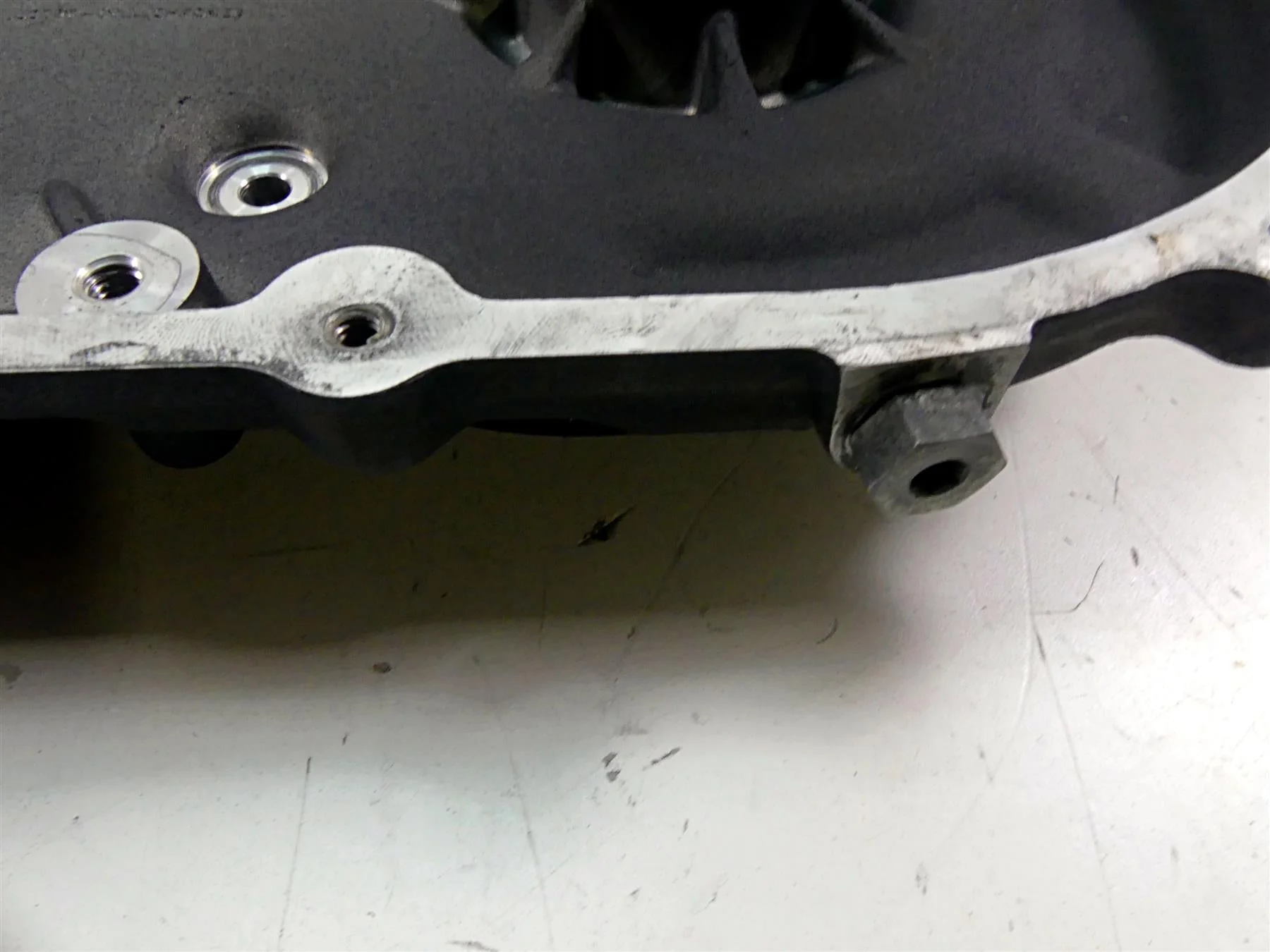 2013 Harley Softail FLSTFB Fat Boy Lo Inner Primary Drive Clutch Cover 60681-06C - Image 7